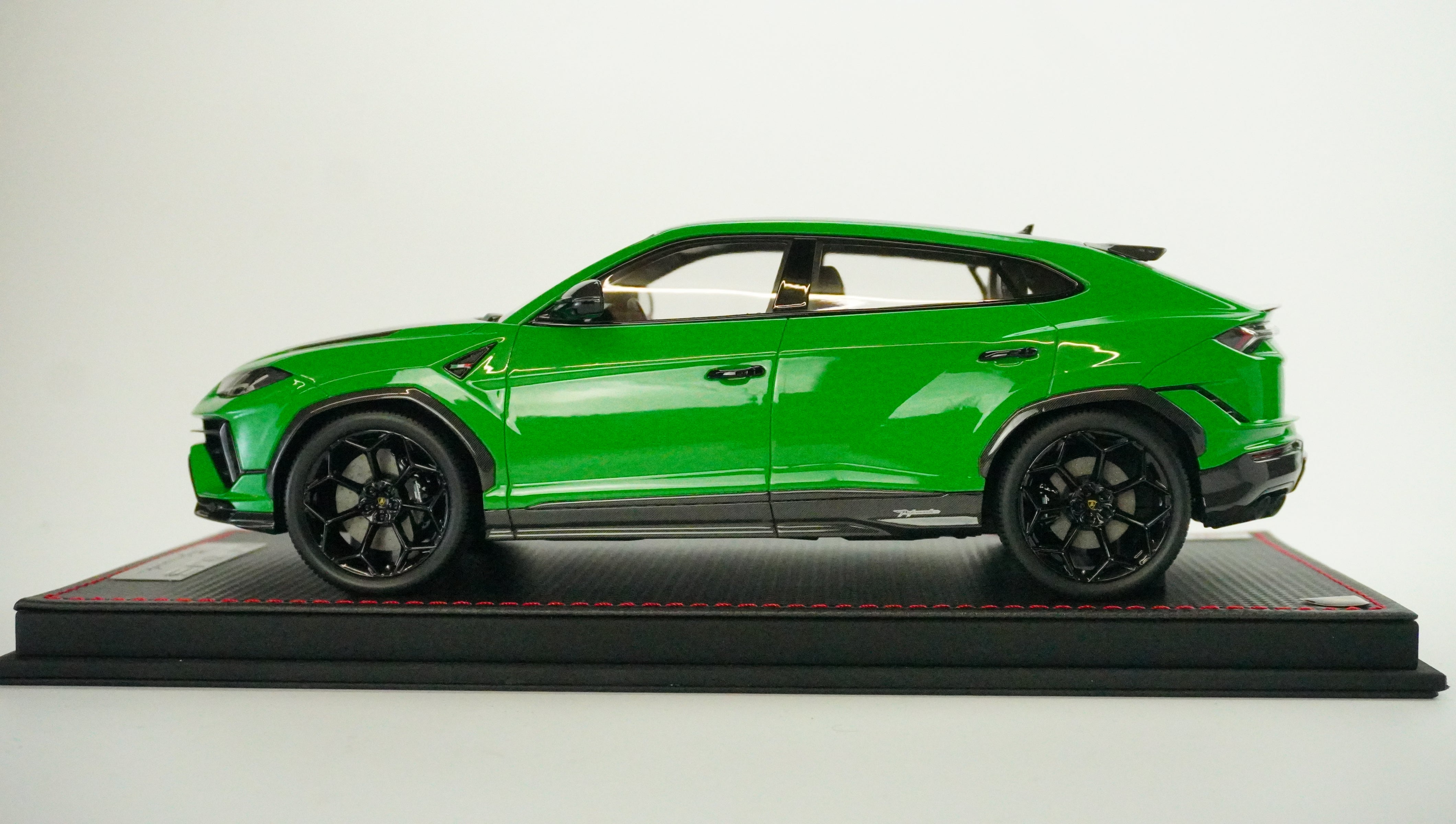 Lamborghini Urus Performante Limited (incl. Showcase) 1:18