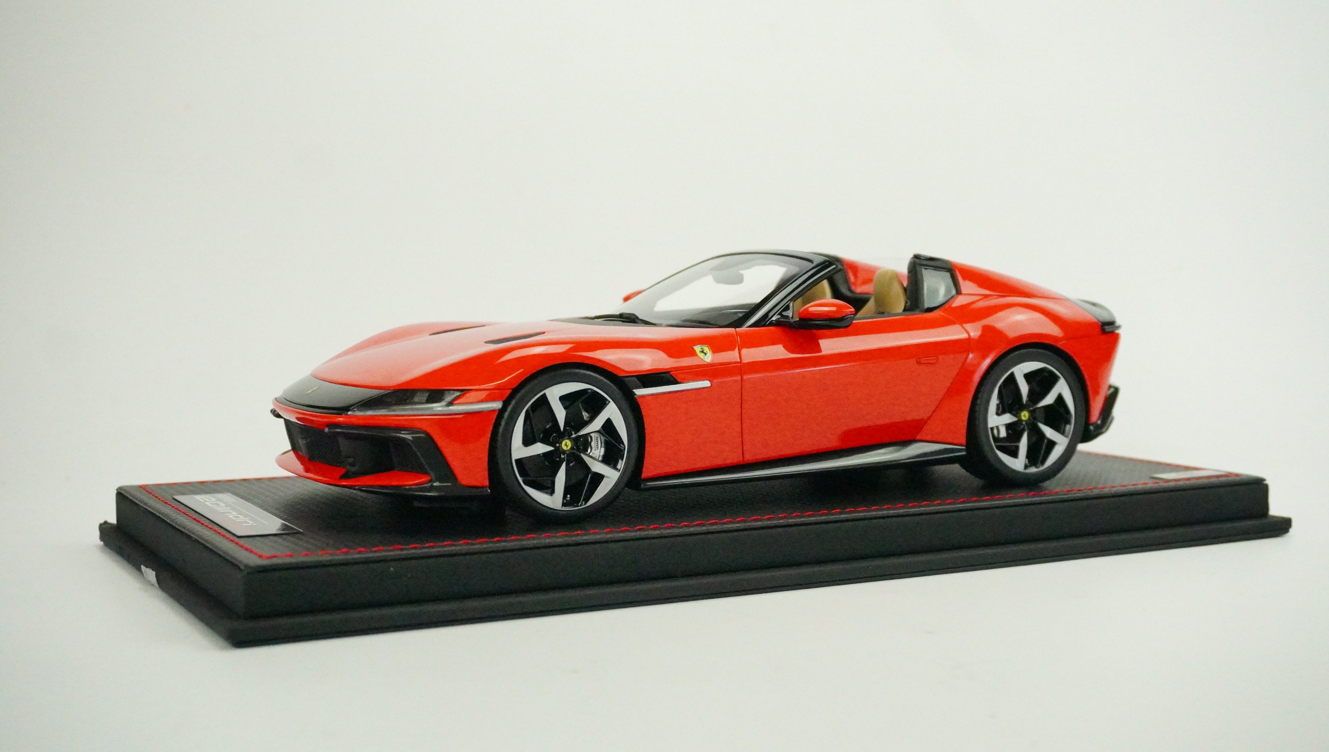 Ferrari 12Cilindri Spider V12 Limited (incl. Showcase) 1:18