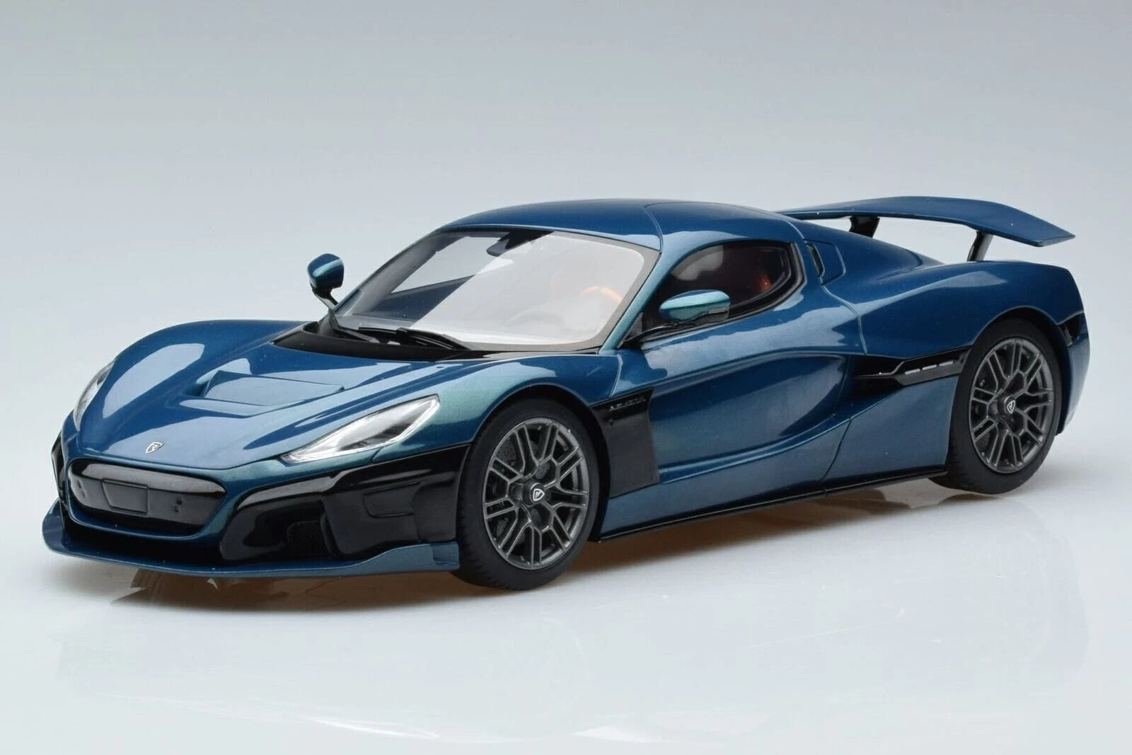 Rimac Nevera 2021 Limited 1:18