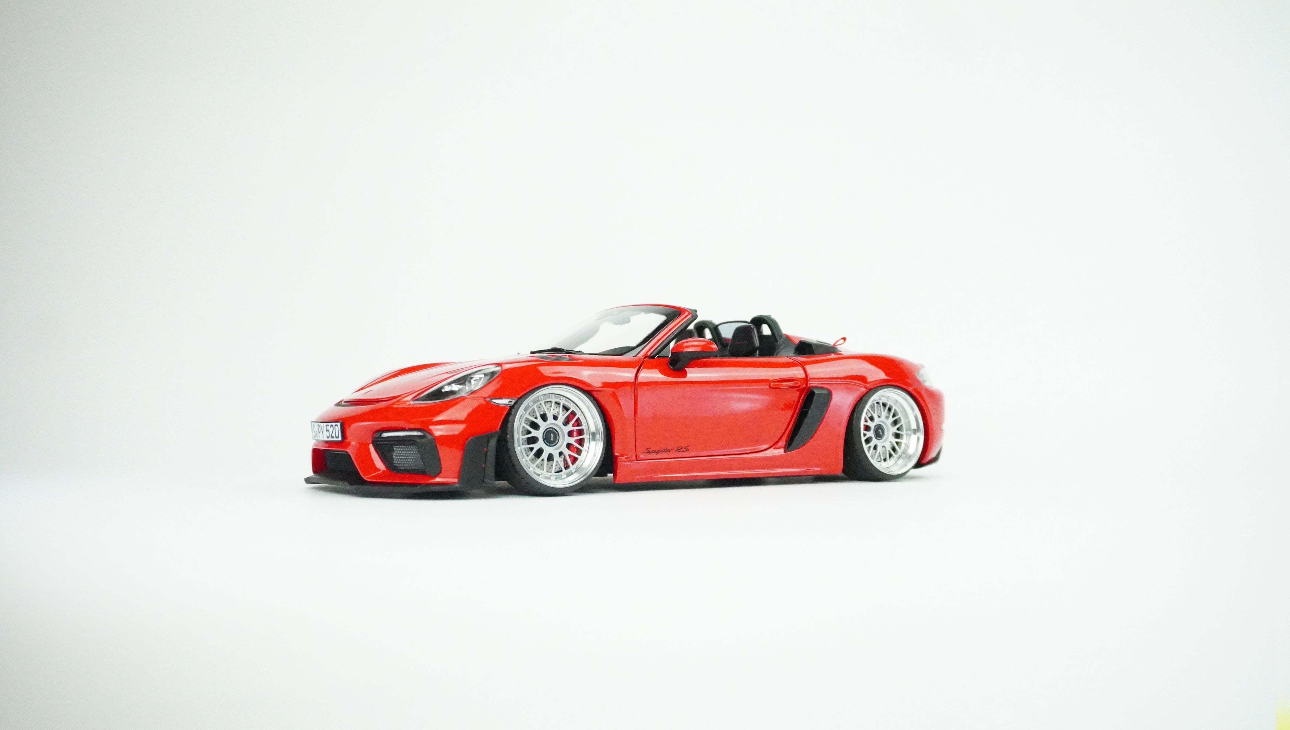 Porsche 718 Spyder 1:18