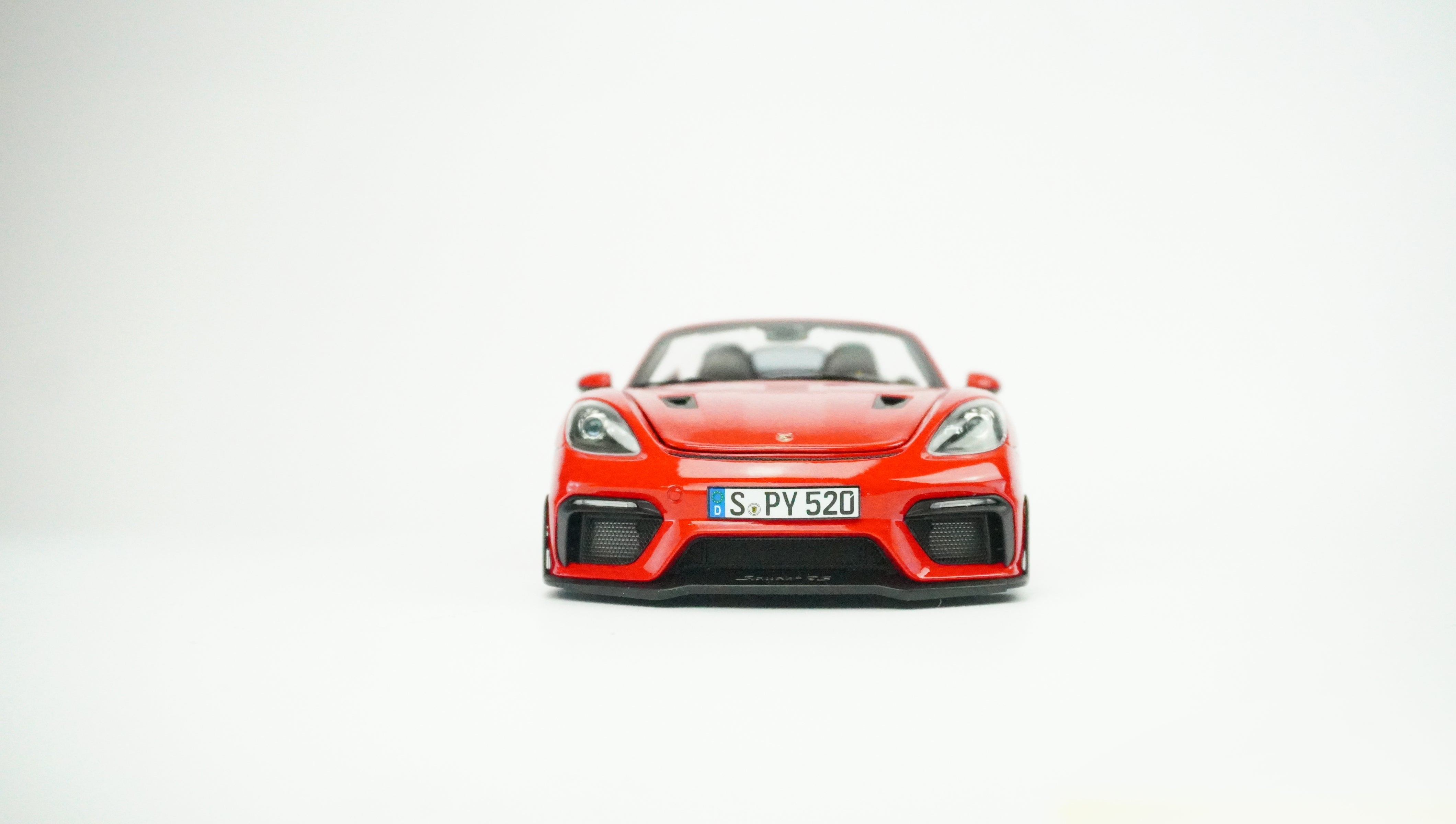 Porsche 718 Spyder 1:18