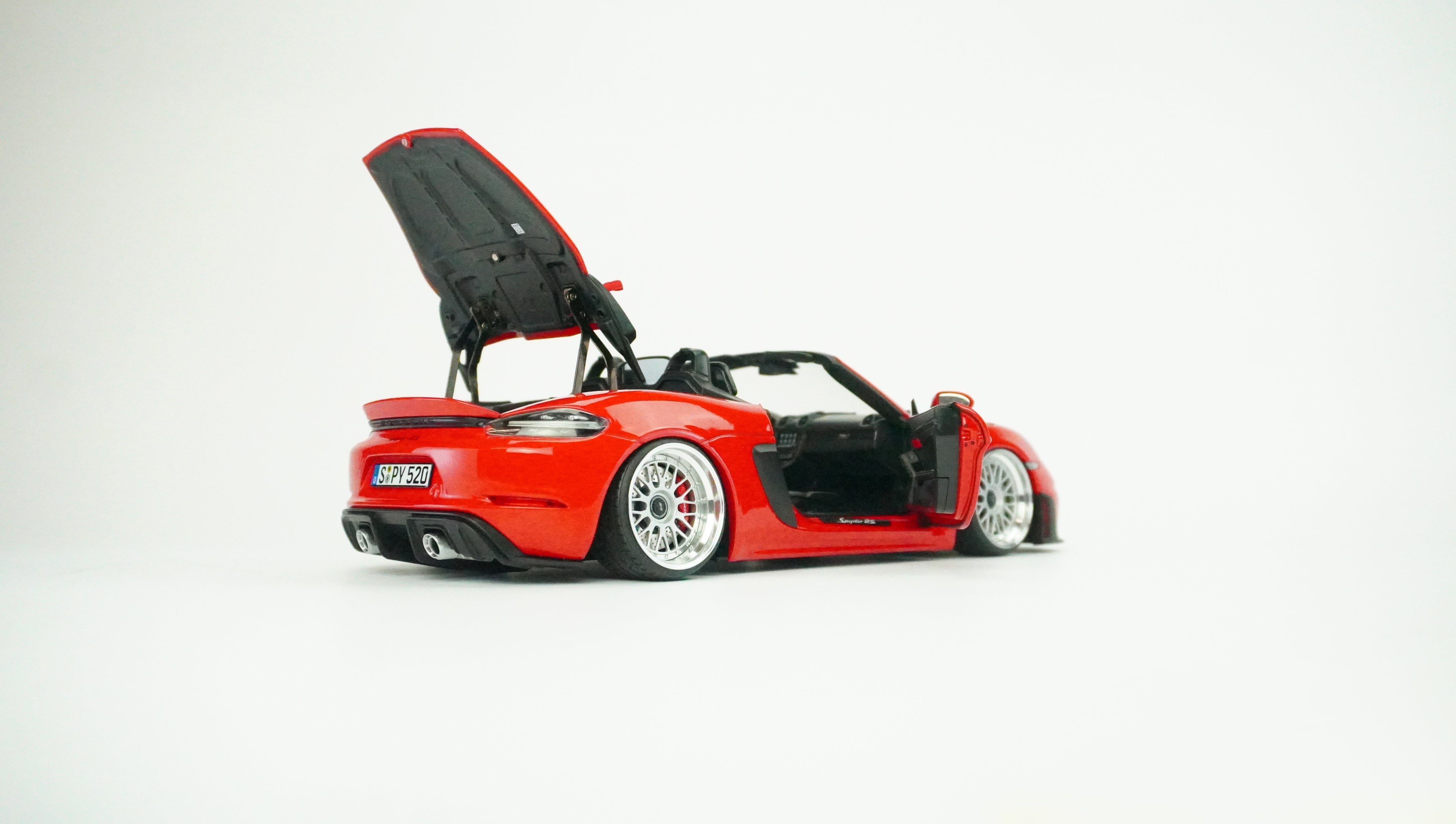Porsche 718 Spyder 1:18
