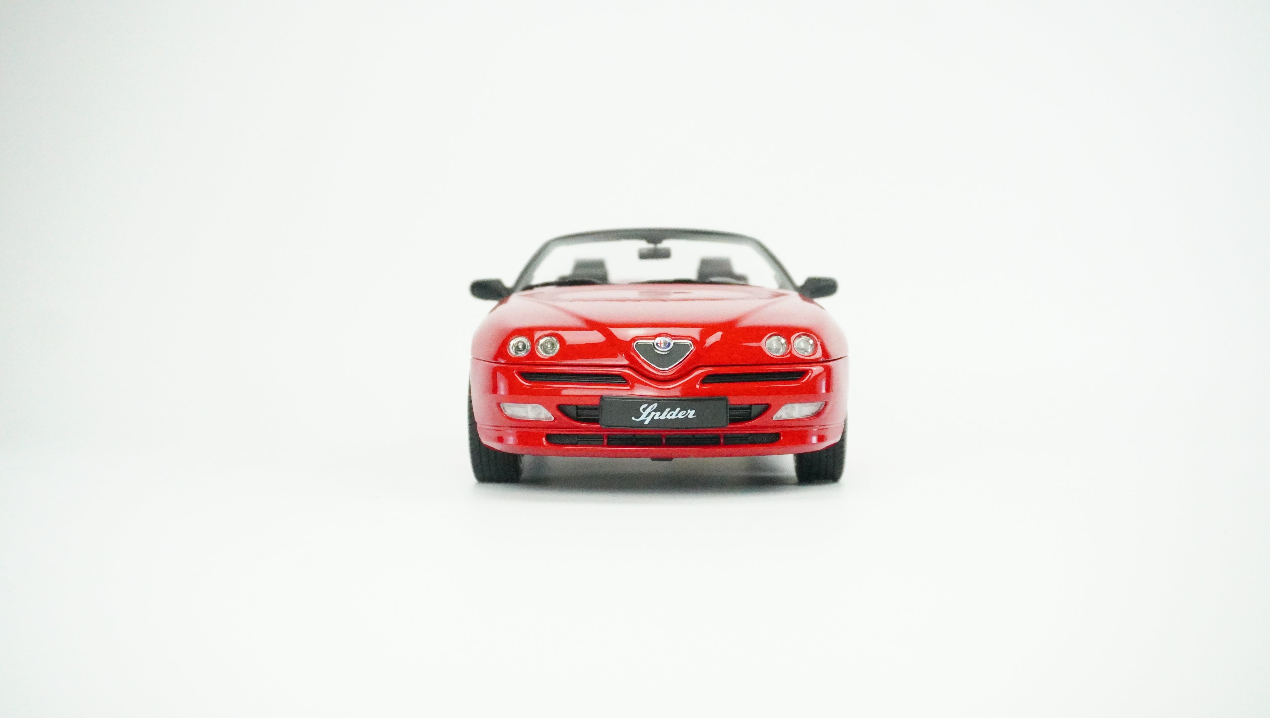 Alfa Romeo GTV Spider Limited 1999 1:18