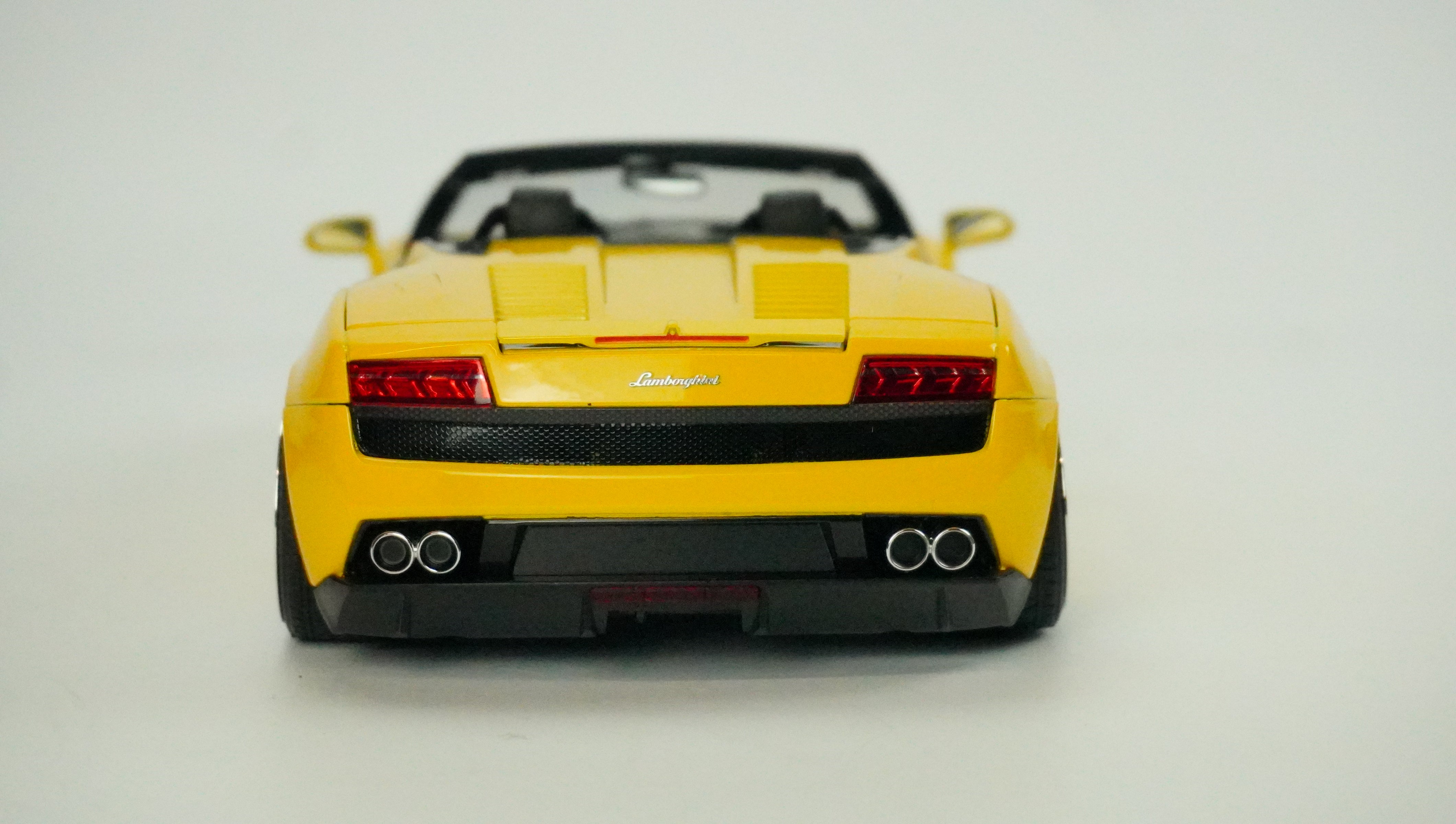 Lamborghini Gallardo LP560-4 Convertible (Conversion) 1:18