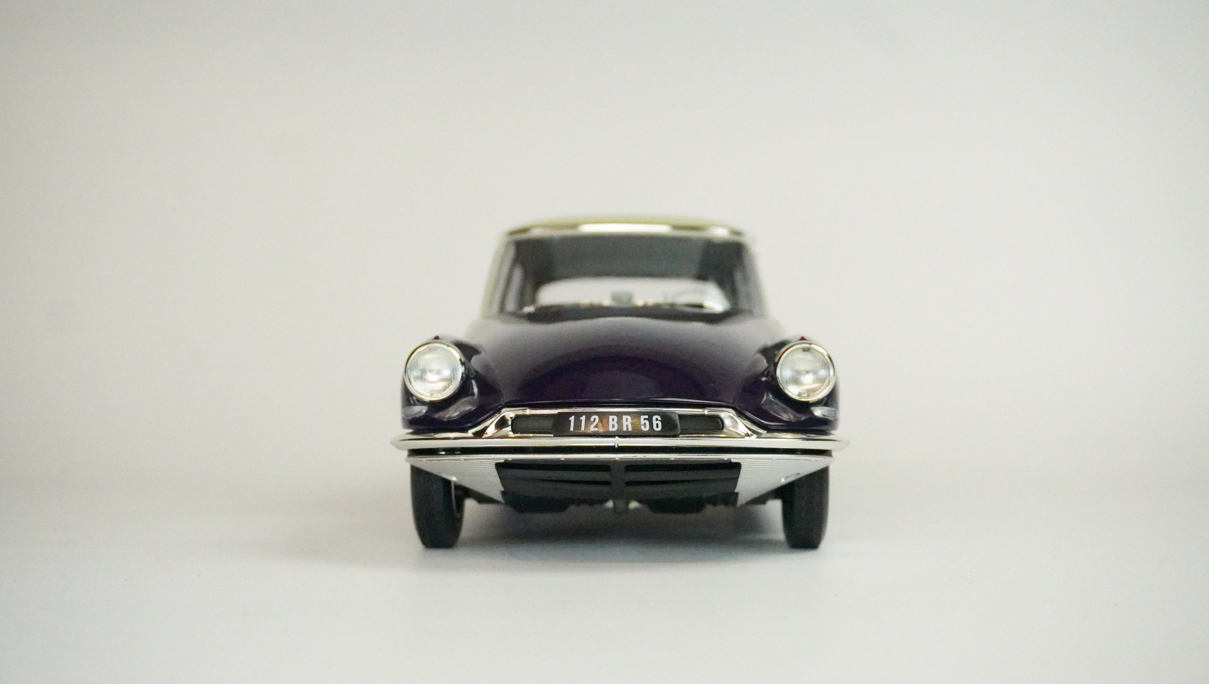 Citroën DS 19 Limited 1956 1:18