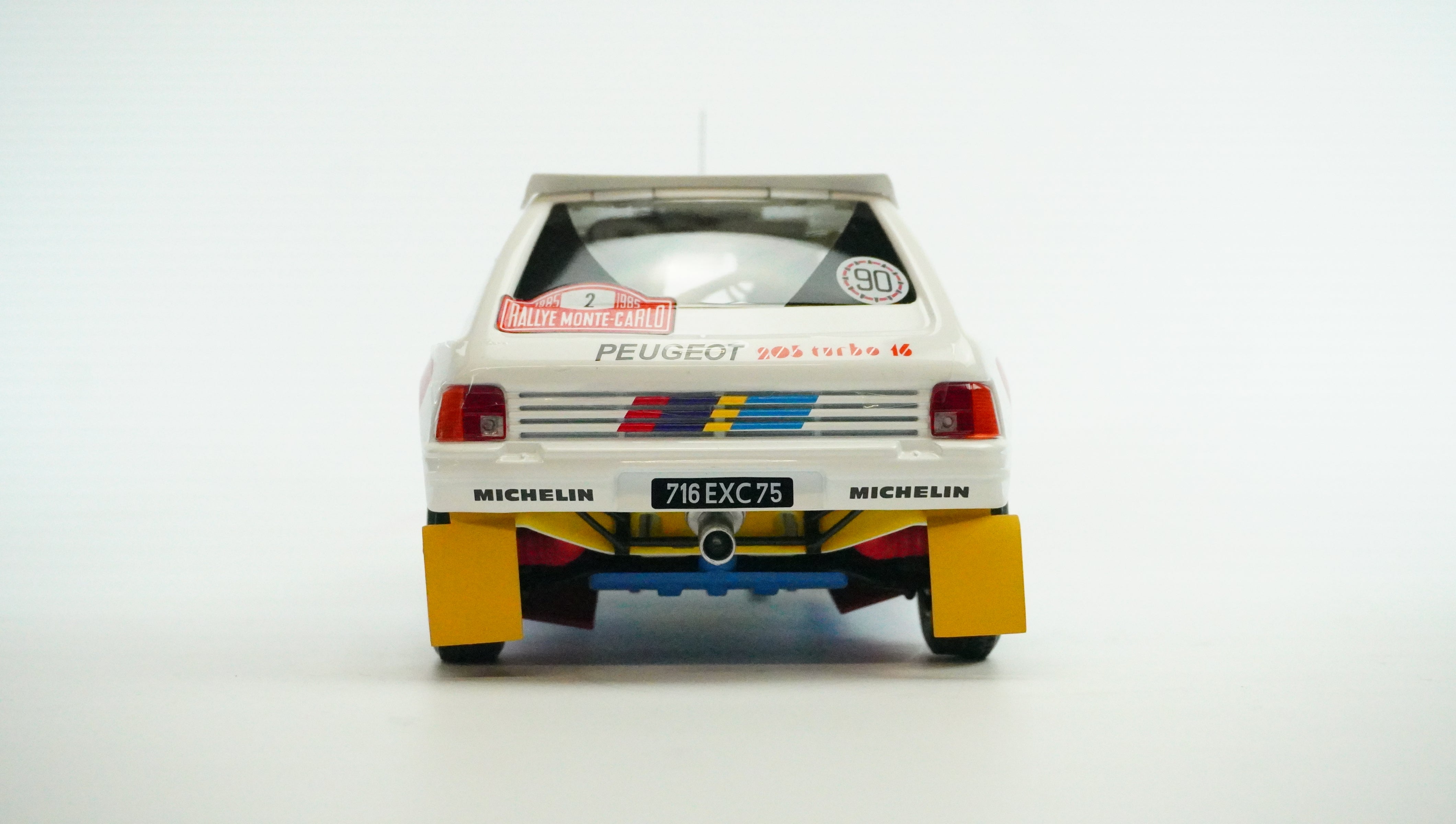 Peugeot 205 T16 Rally Nr.2 1985 1:18