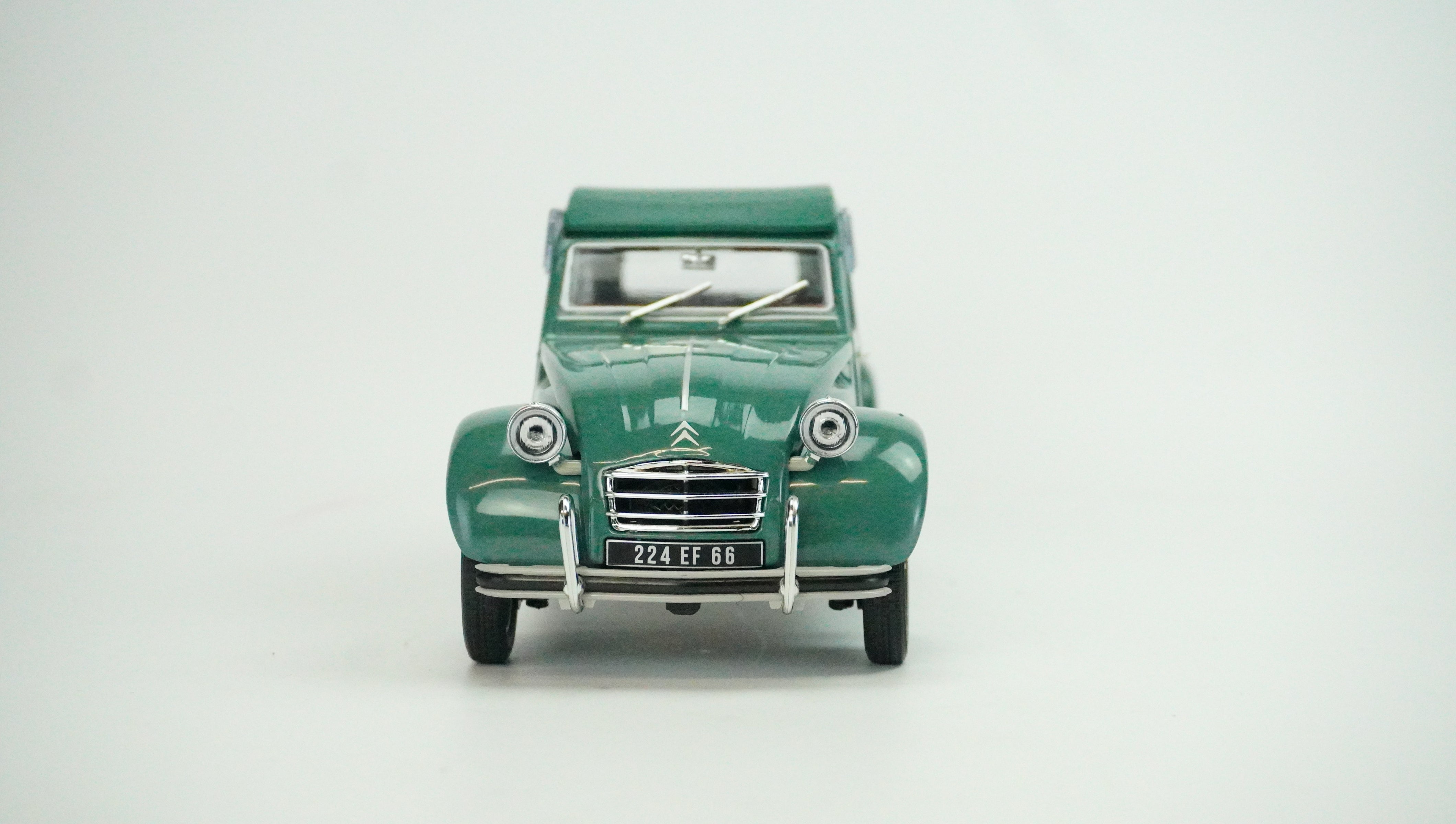 Citroën 2CV AZAM Limited 1966 1:18