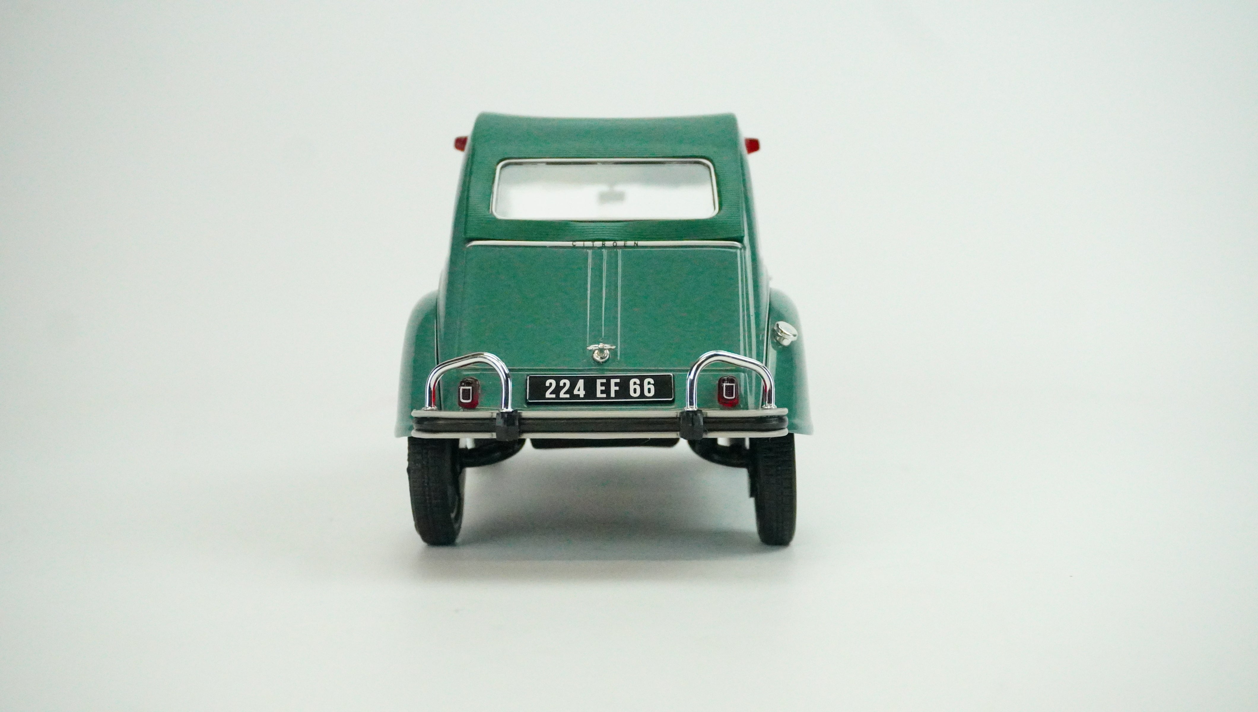 Citroën 2CV AZAM Limited 1966 1:18