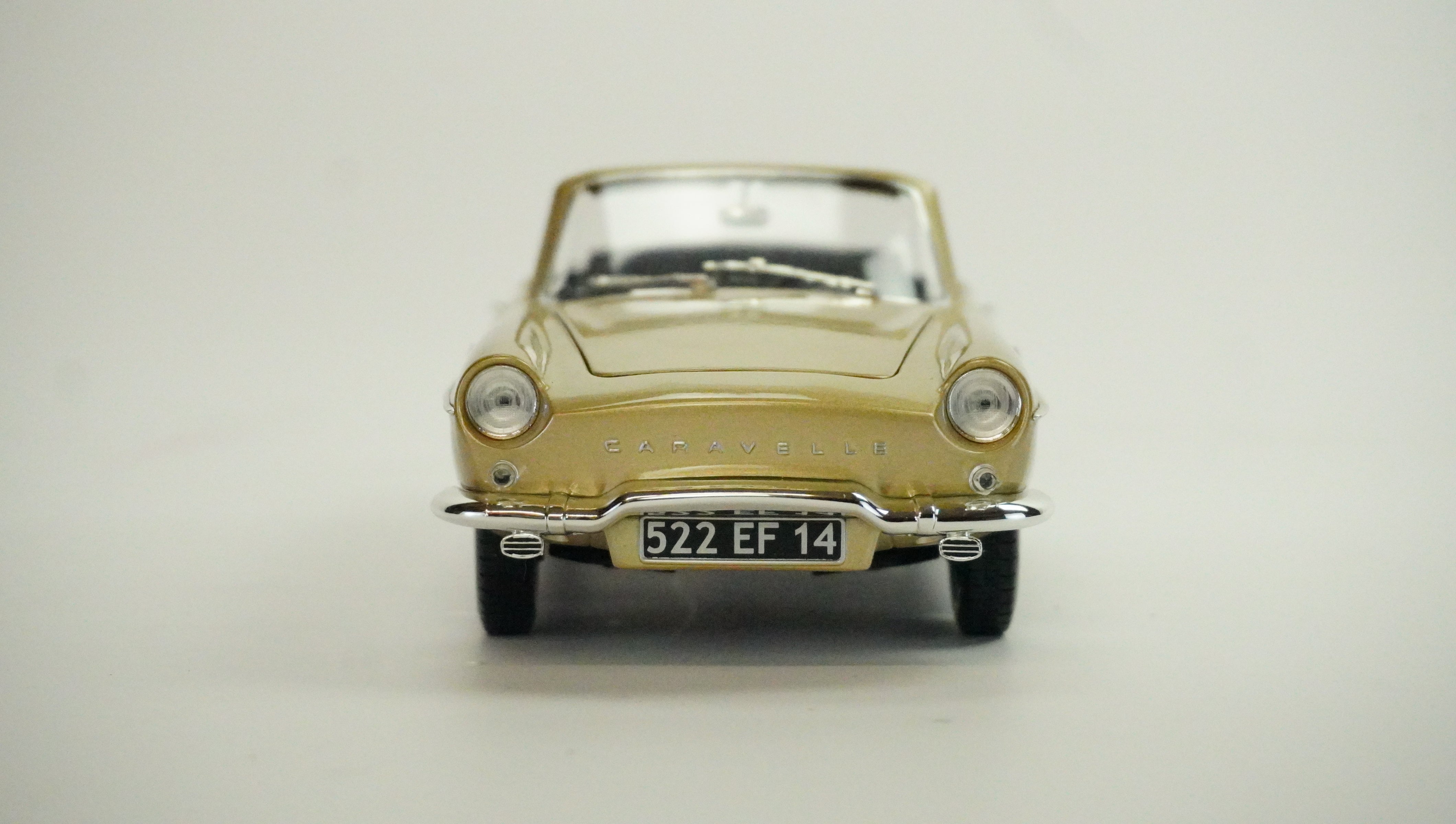 Renault Caravelle Cabrio 1:18
