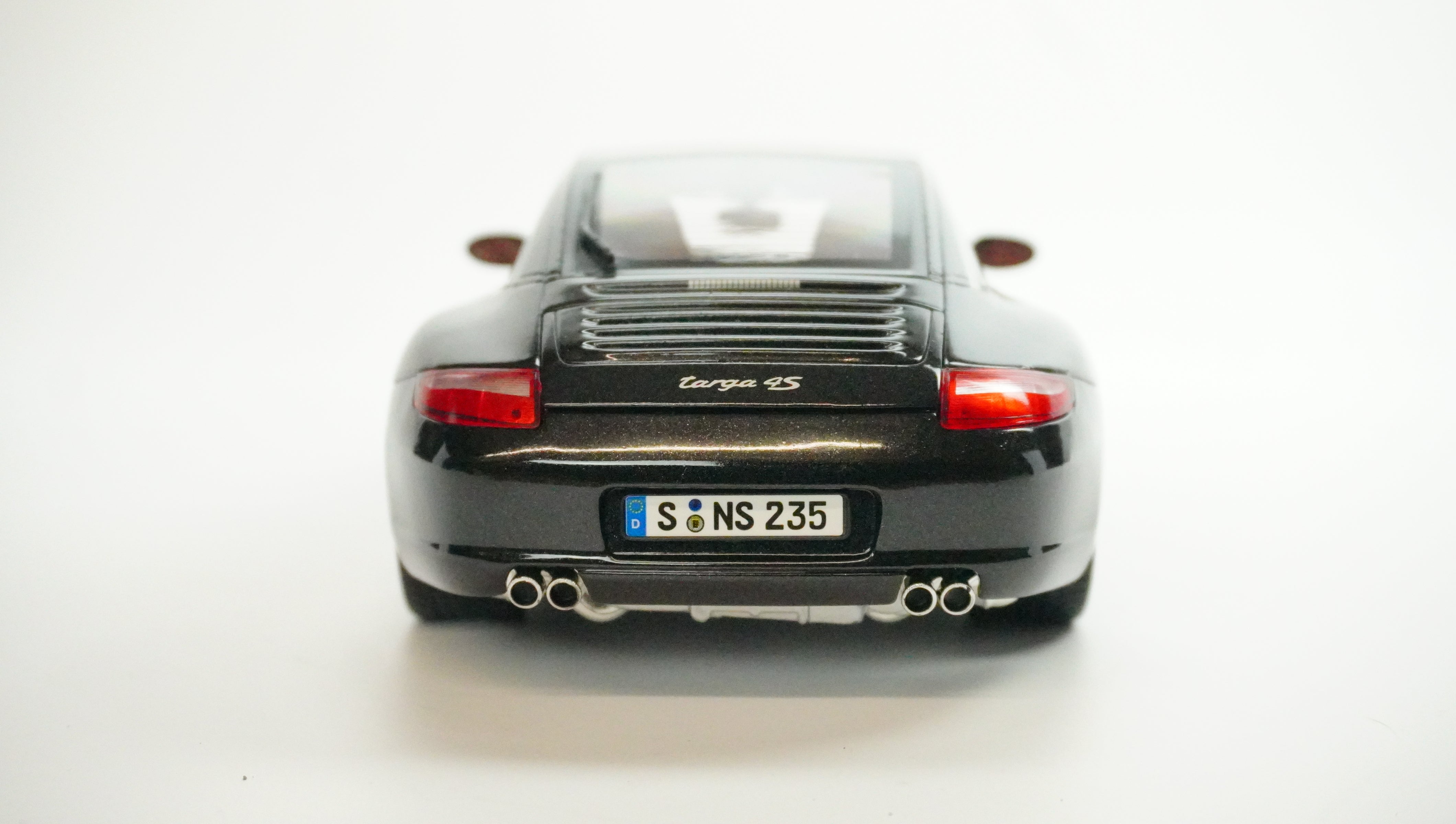 Porsche 911 Targa 4S Rarity 1:18