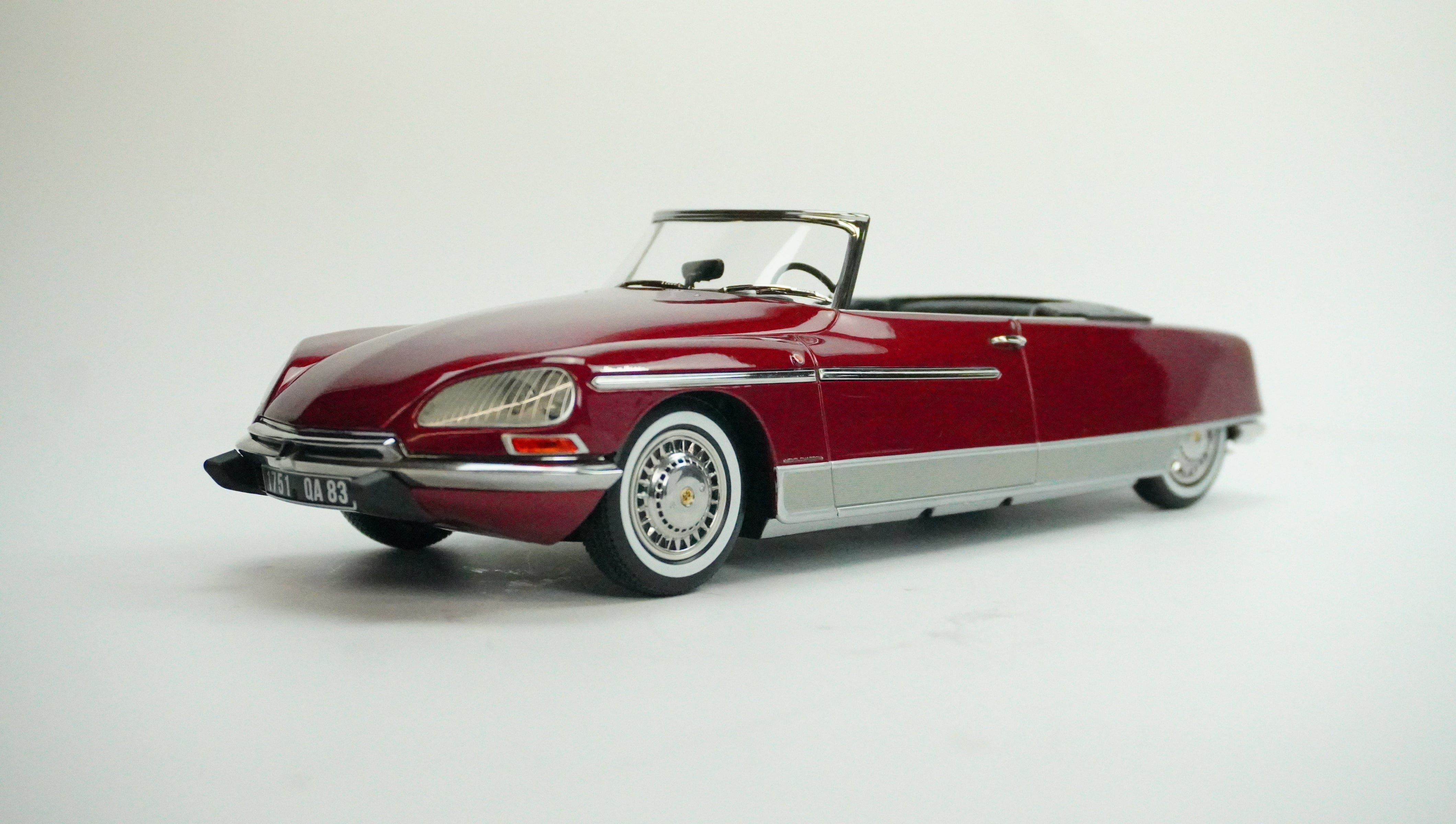 Citroën DS21 Palm Beach Cabrio Limited 1968 1:18