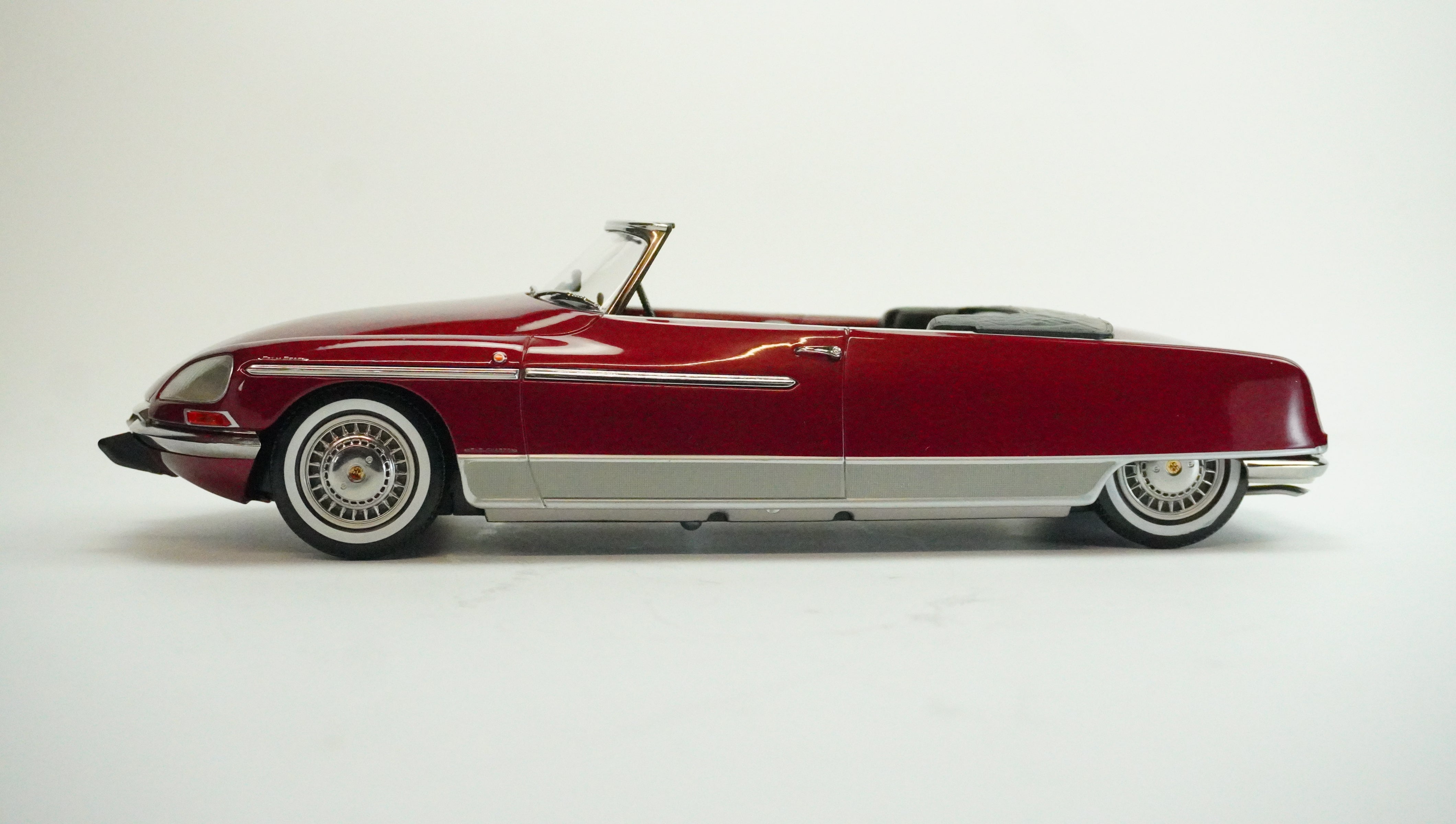 Citroën DS21 Palm Beach Cabrio Limited 1968 1:18