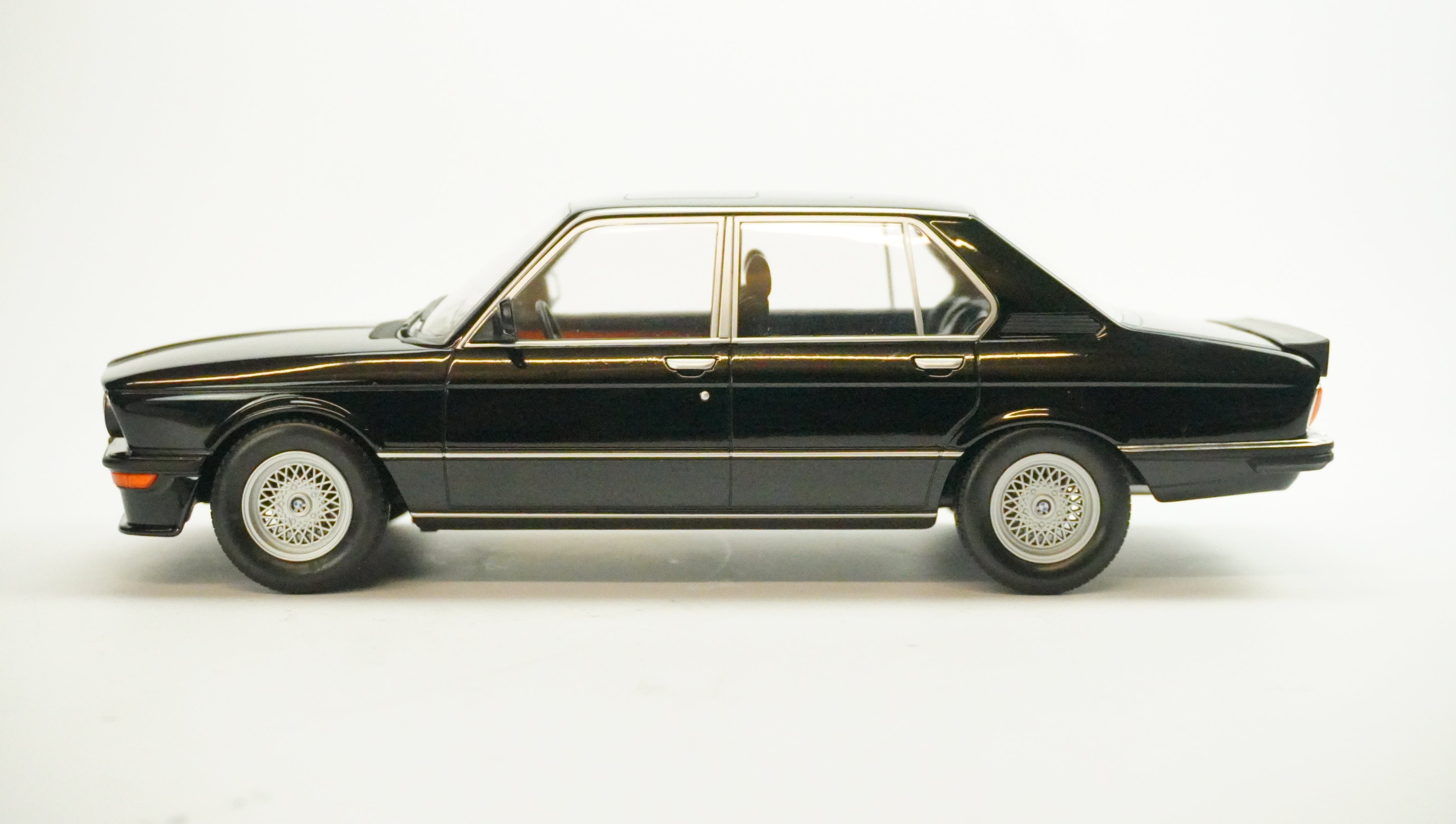 BMW M535i Rarity 1980 1:18