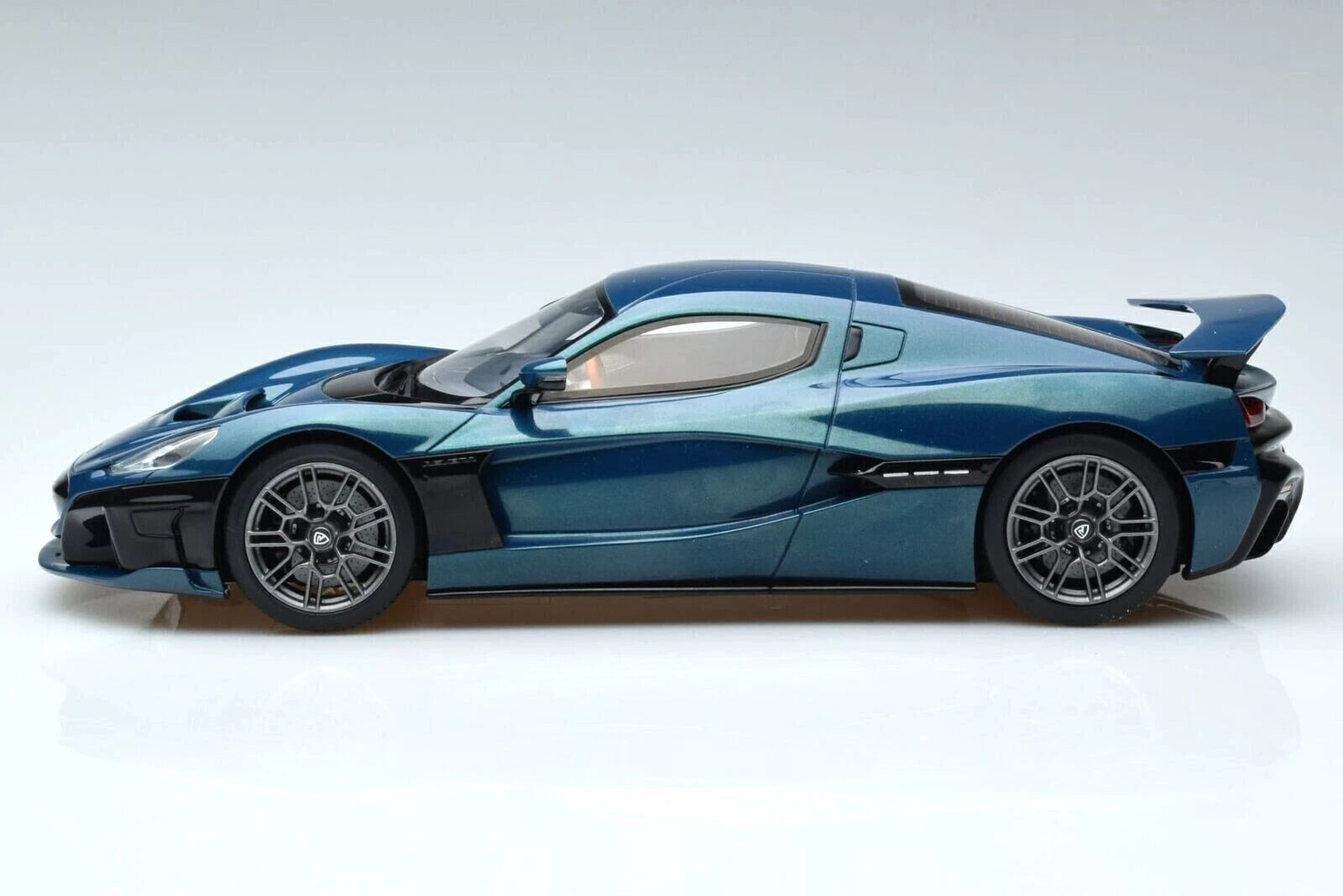 Rimac Nevera 2021 Limited 1:18
