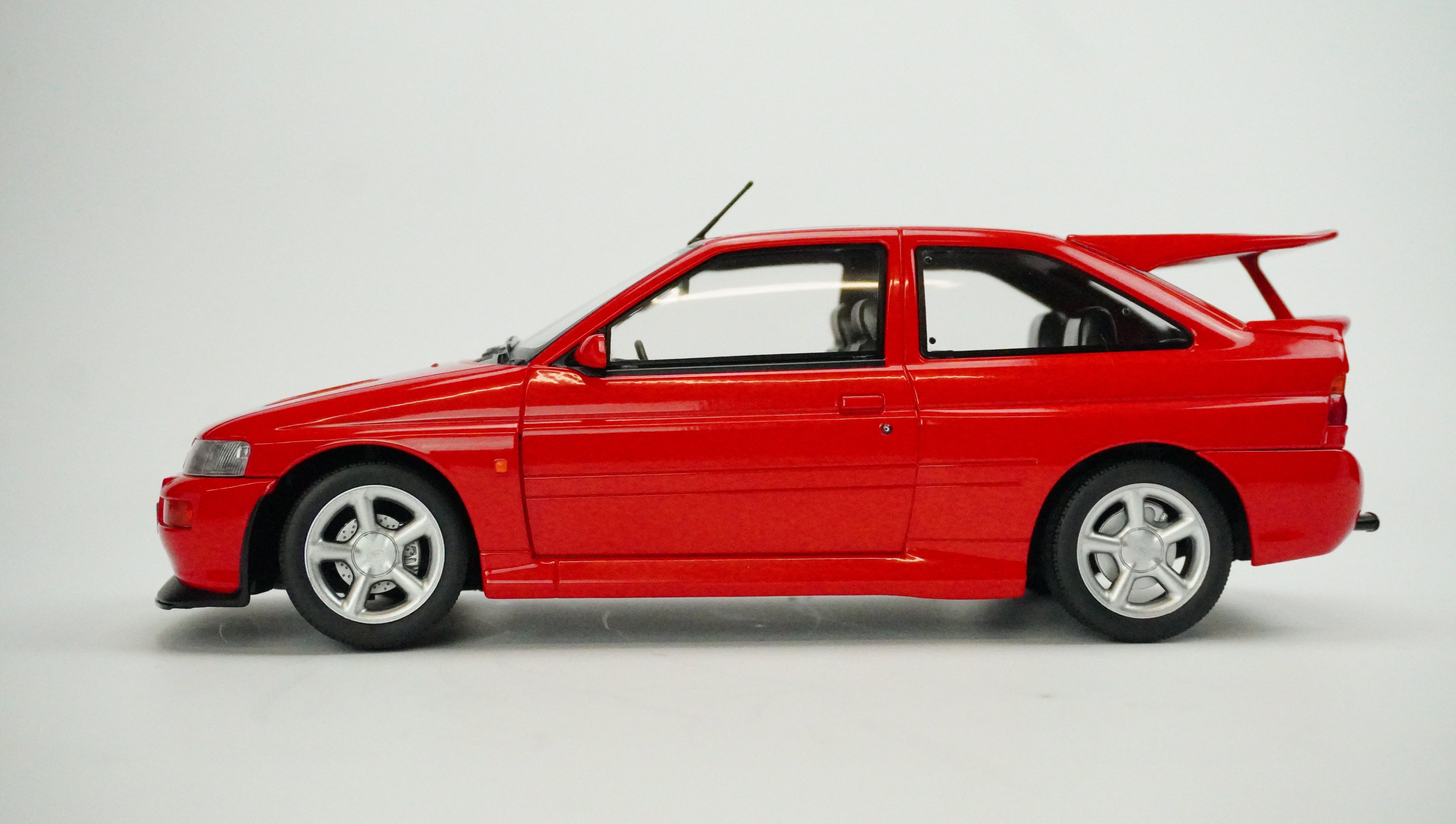 Ford Escort Cosworth Limited 1992 1:18
