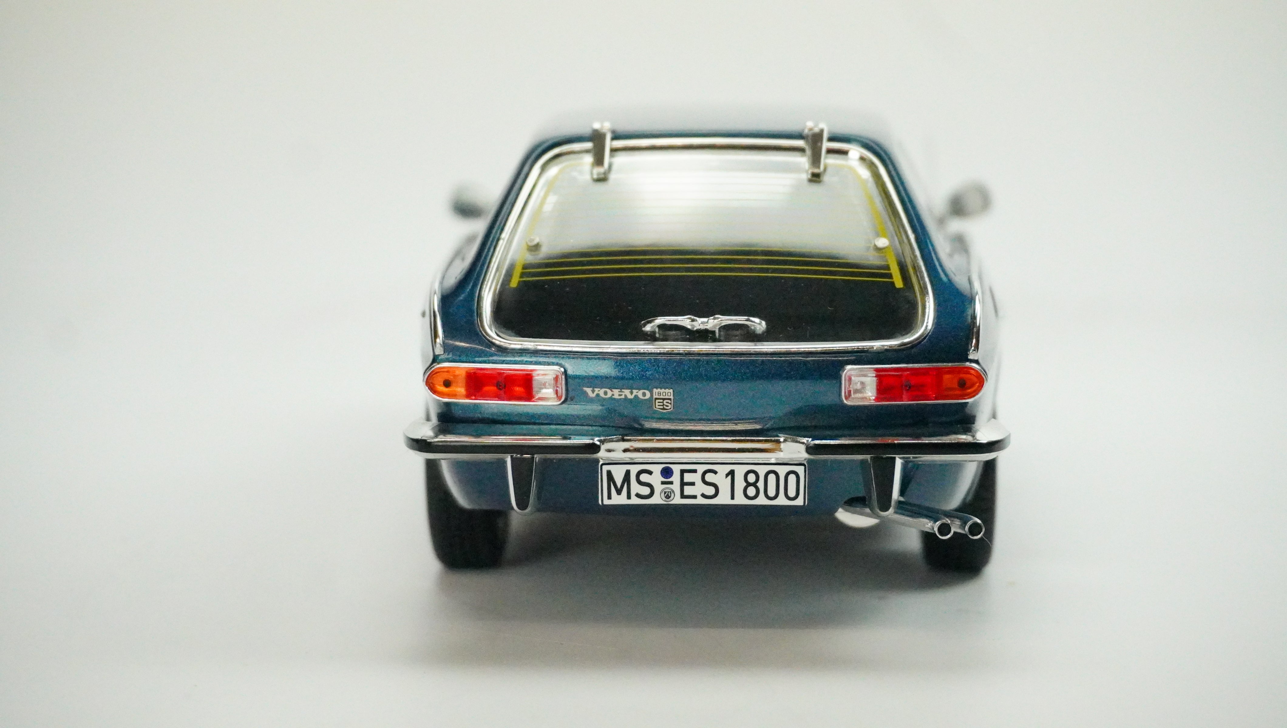 Volvo 1800 ES Limited 1973 1:18
