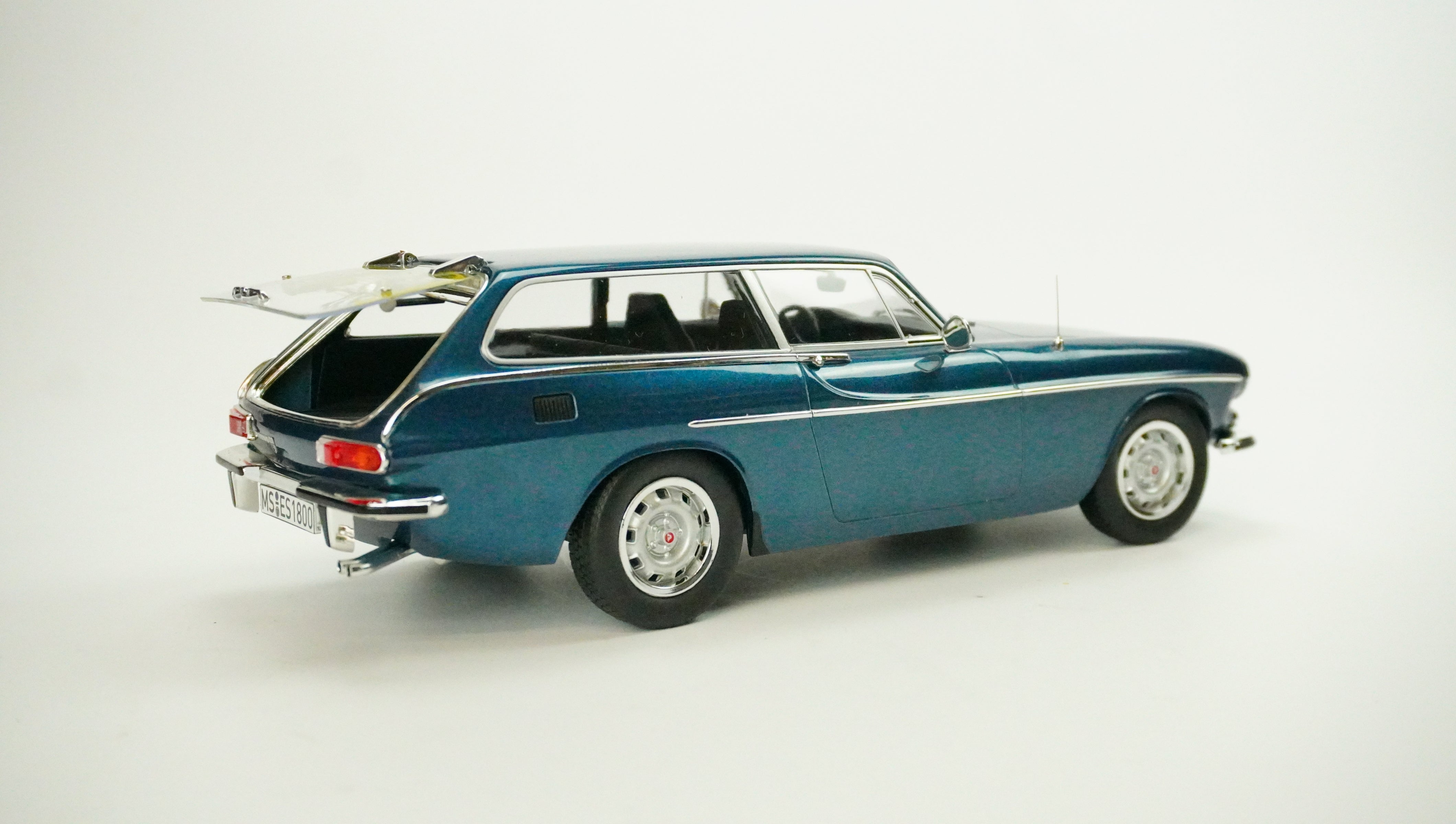 Volvo 1800 ES Limited 1973 1:18