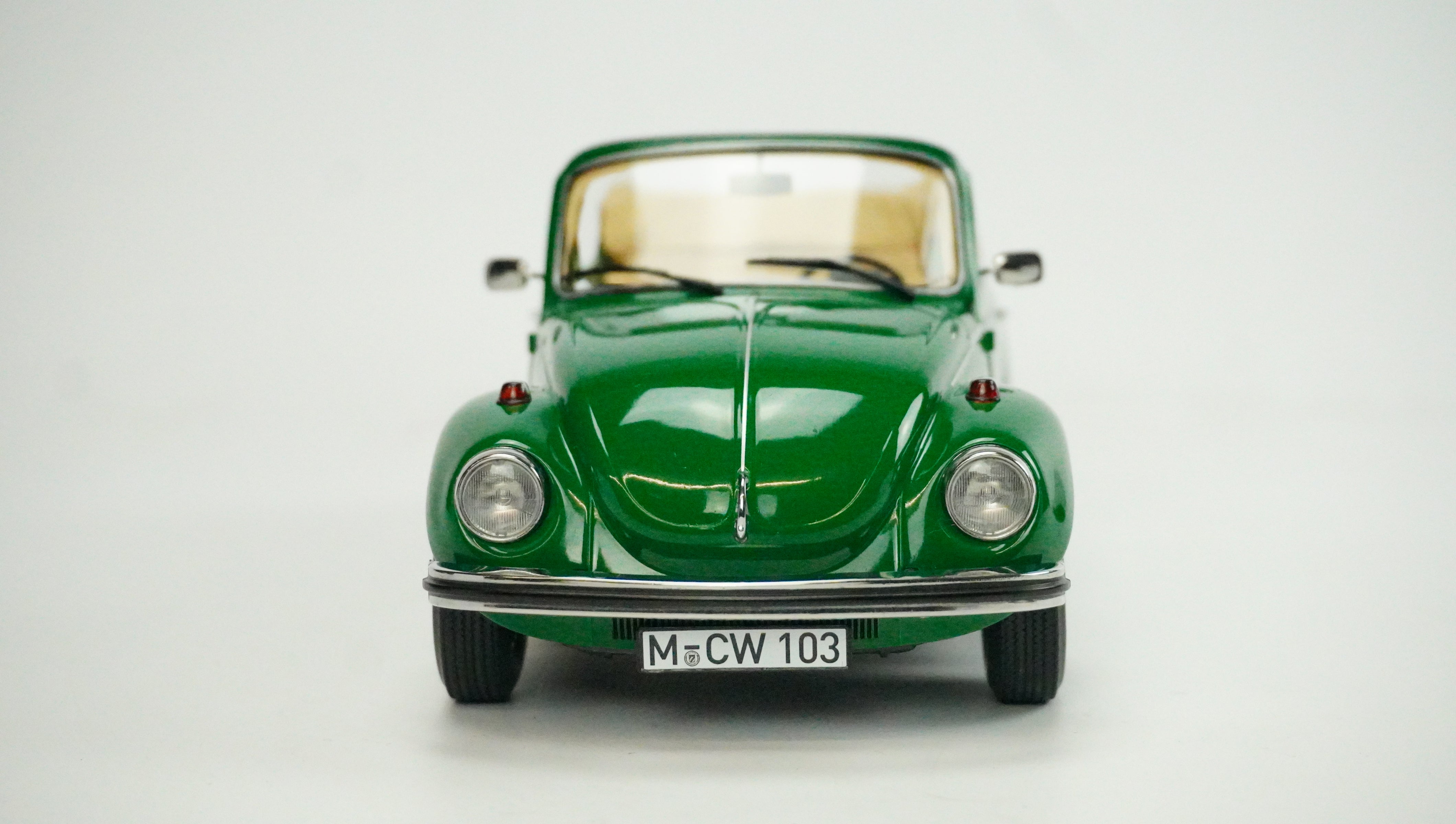 VW Käfer 1303 Cabrio Limited 1973 1:18