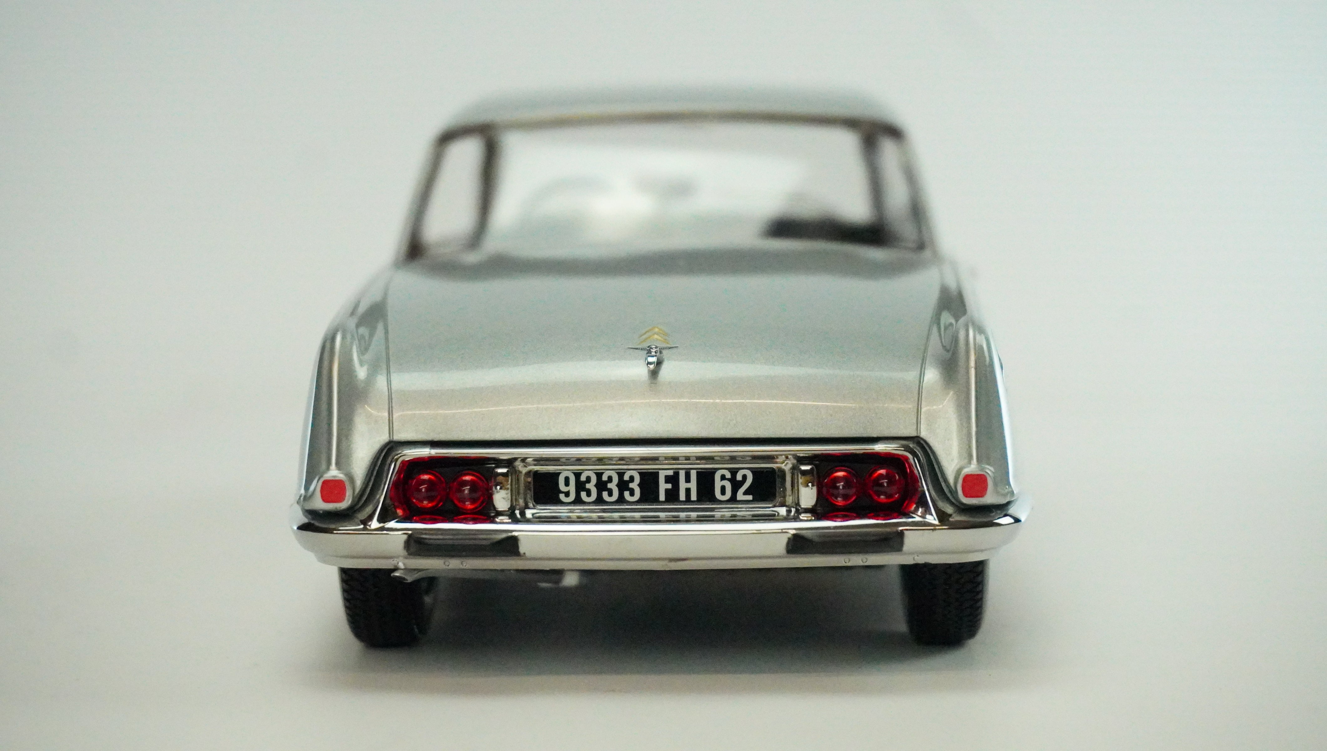 Citroën DS19 Le Dandy Limited 1964 1:18