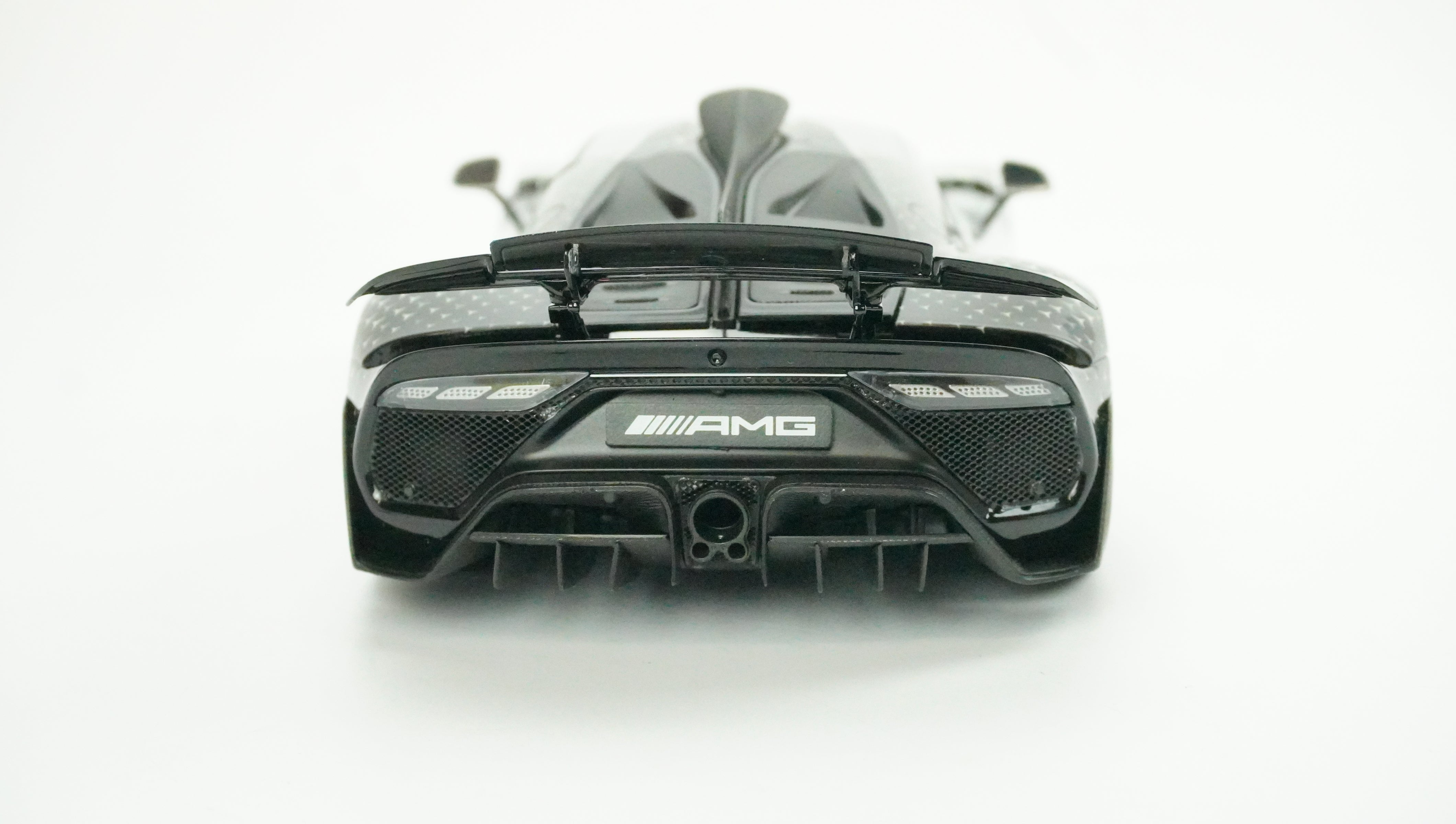 Mercedes Benz One AMG (C298) 2023 1:18