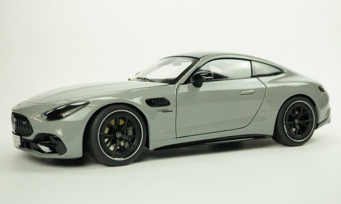 Mercedes Benz AMG GT43  2024