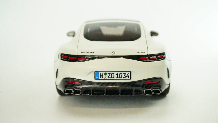 Mercedes Benz AMG 1:18 Hot