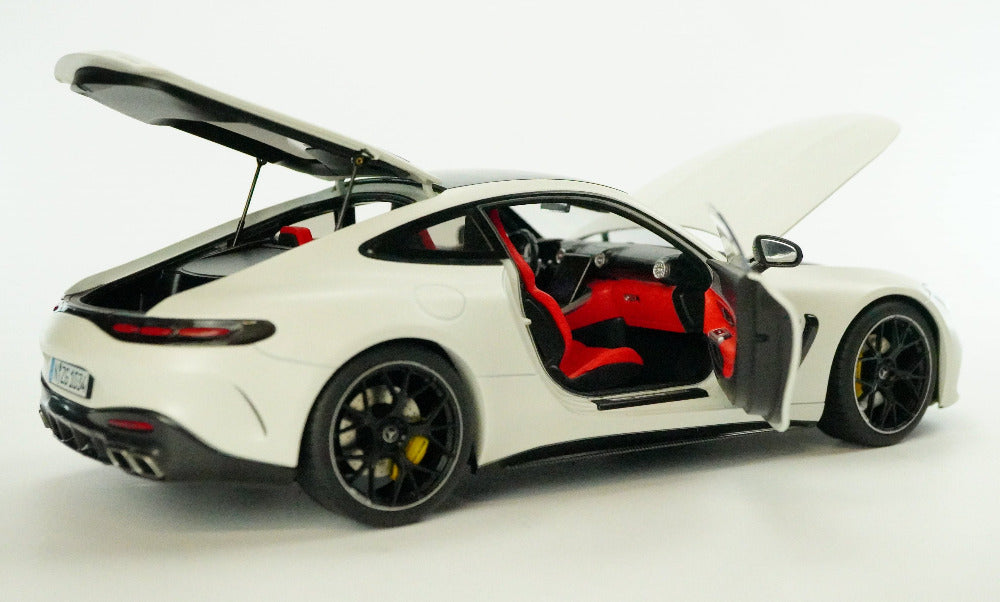 Mercedes Benz AMG GT63  1:18