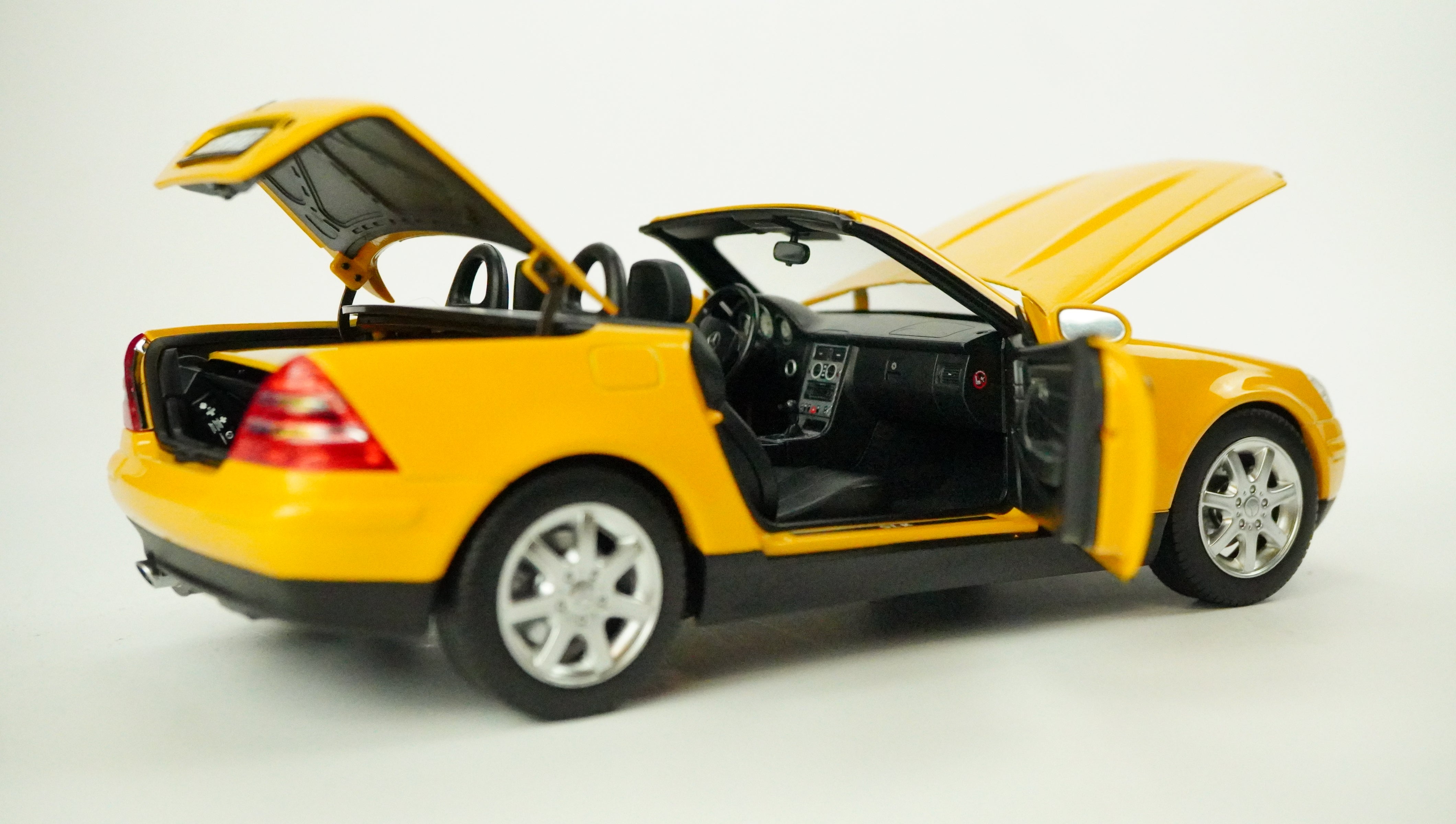 Mercedes Benz SLK 200 Cabrio 1996 1:18