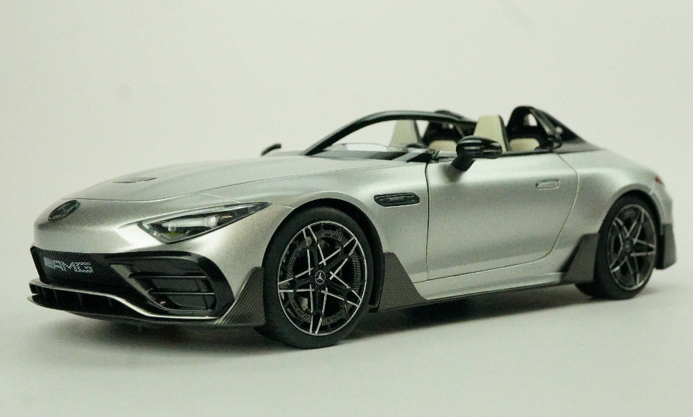Mercedes Benz 1:18 Silber Model