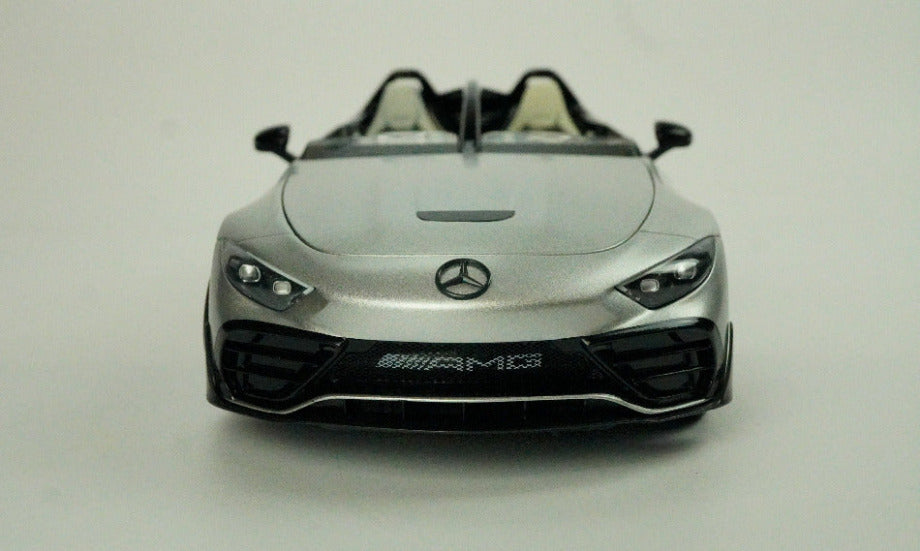AMG Mercedes Silber 1:18 New