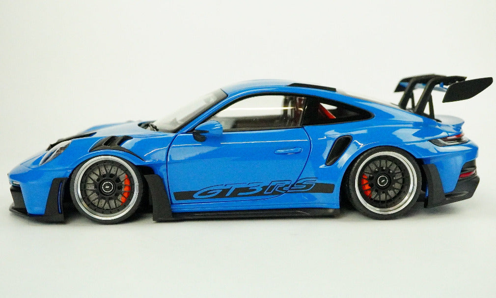 Viral Flyp Sammler  Modelcarshop 1:18