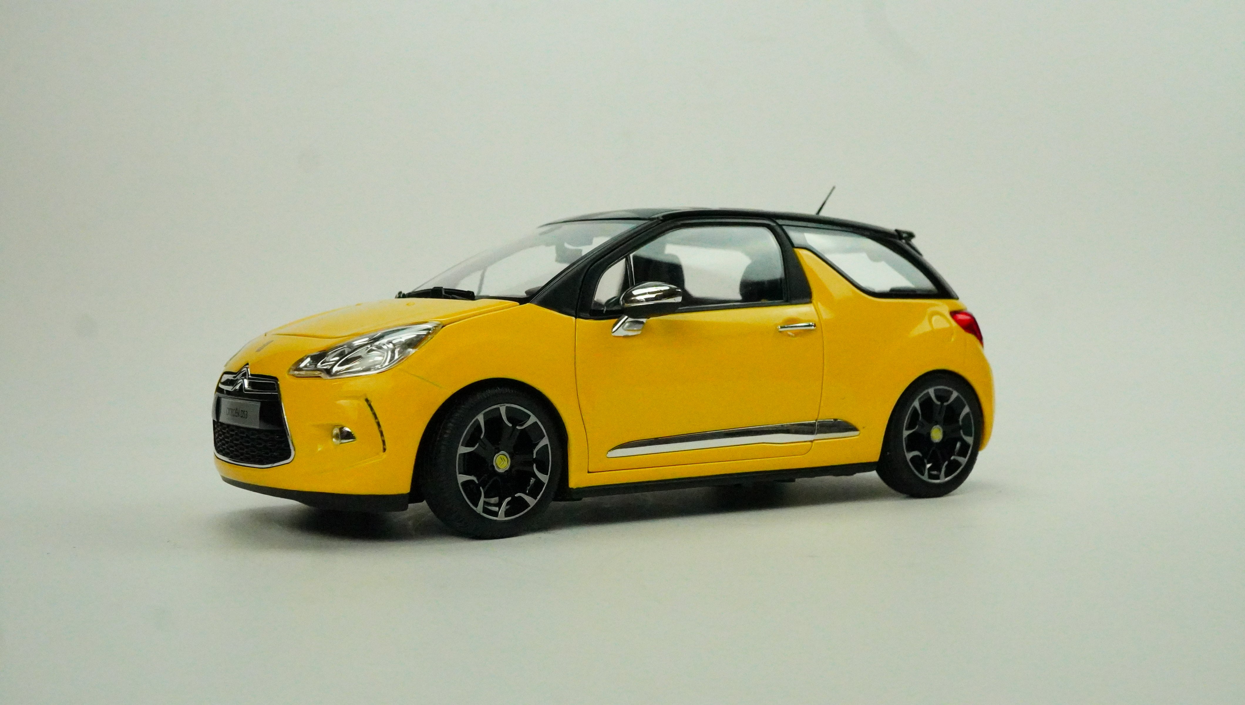 Citroen DS3 2010 1:18