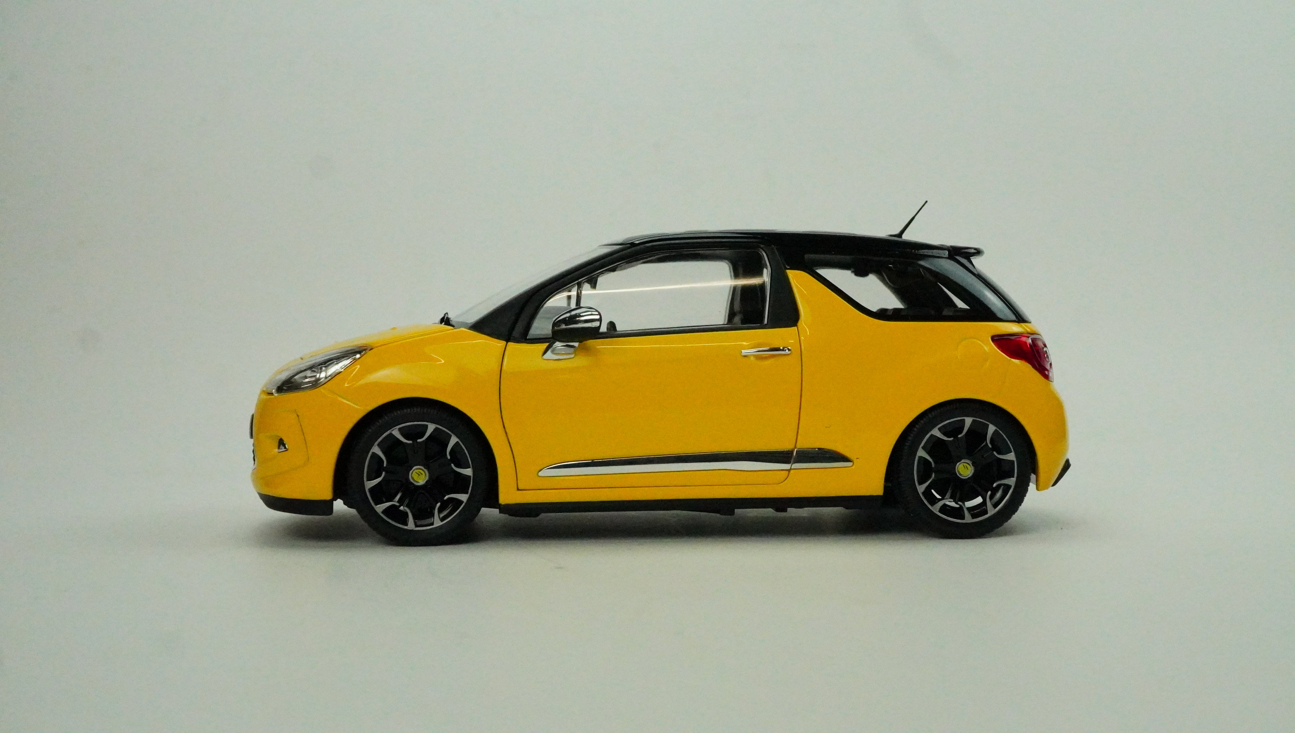 Citroen DS3 2010 1:18