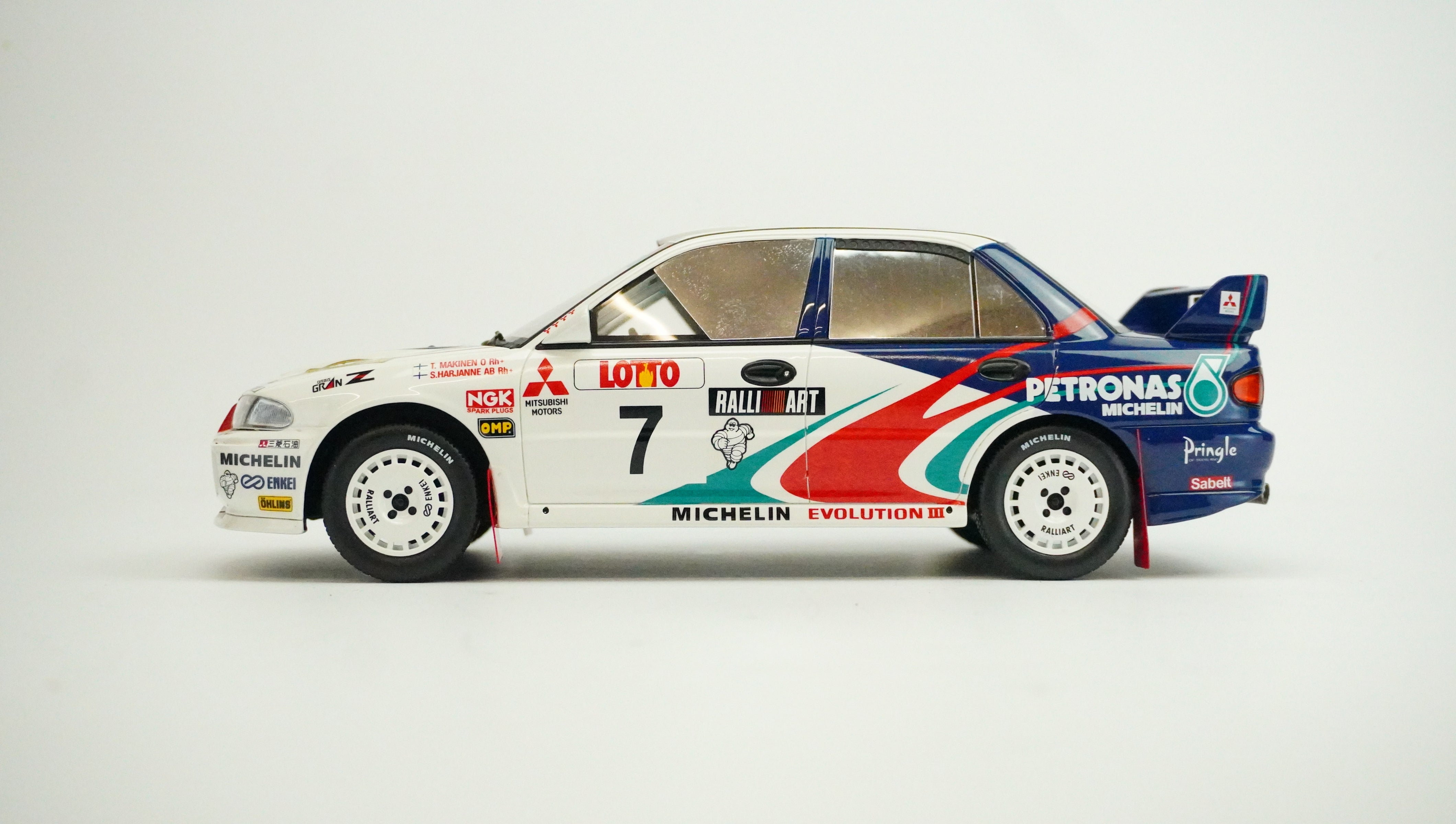 Mitsubishi Lancer Evo III Nr.7 1:18