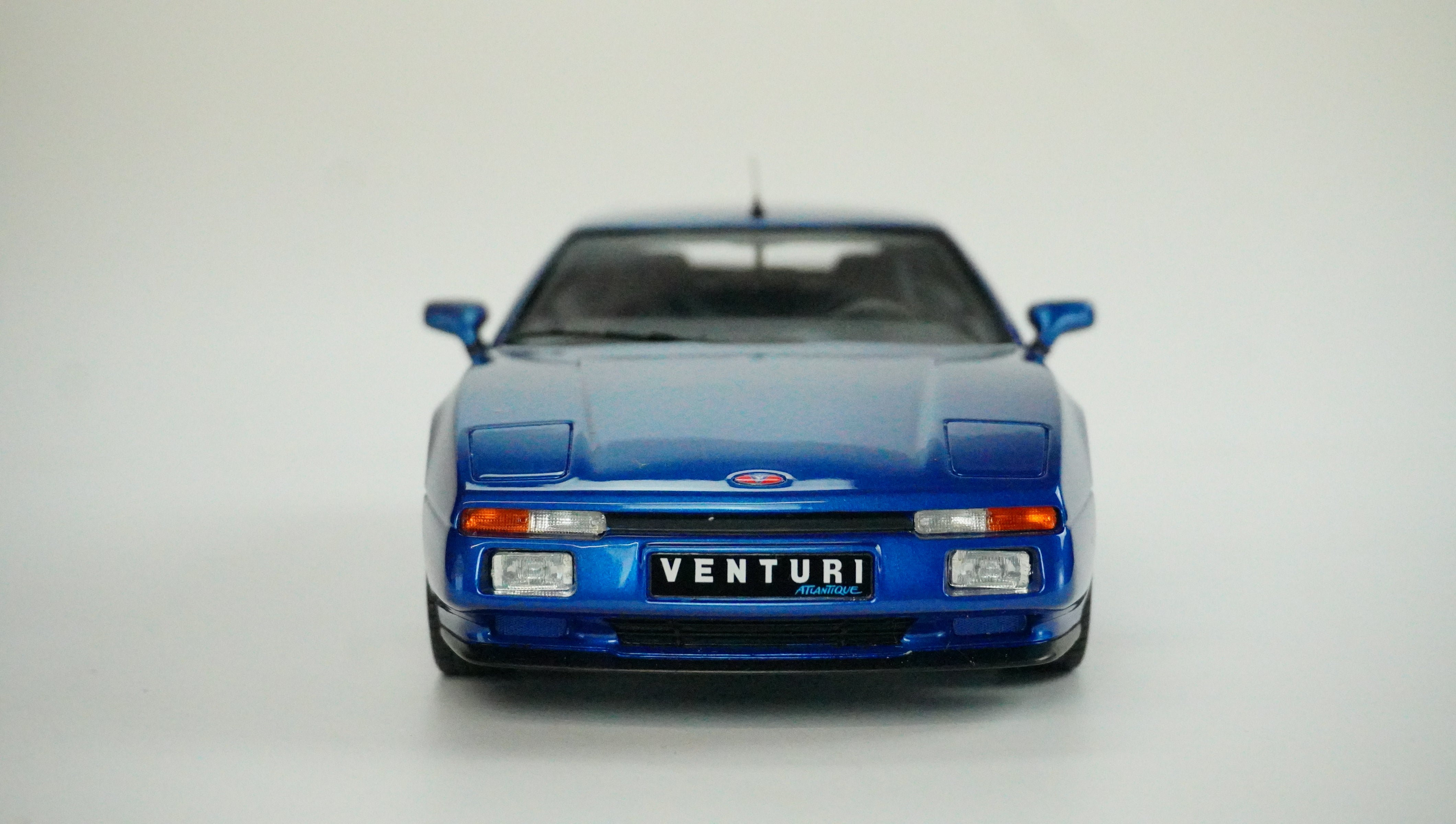 Venturi 260 Atlantique Rarität Limited 1:18