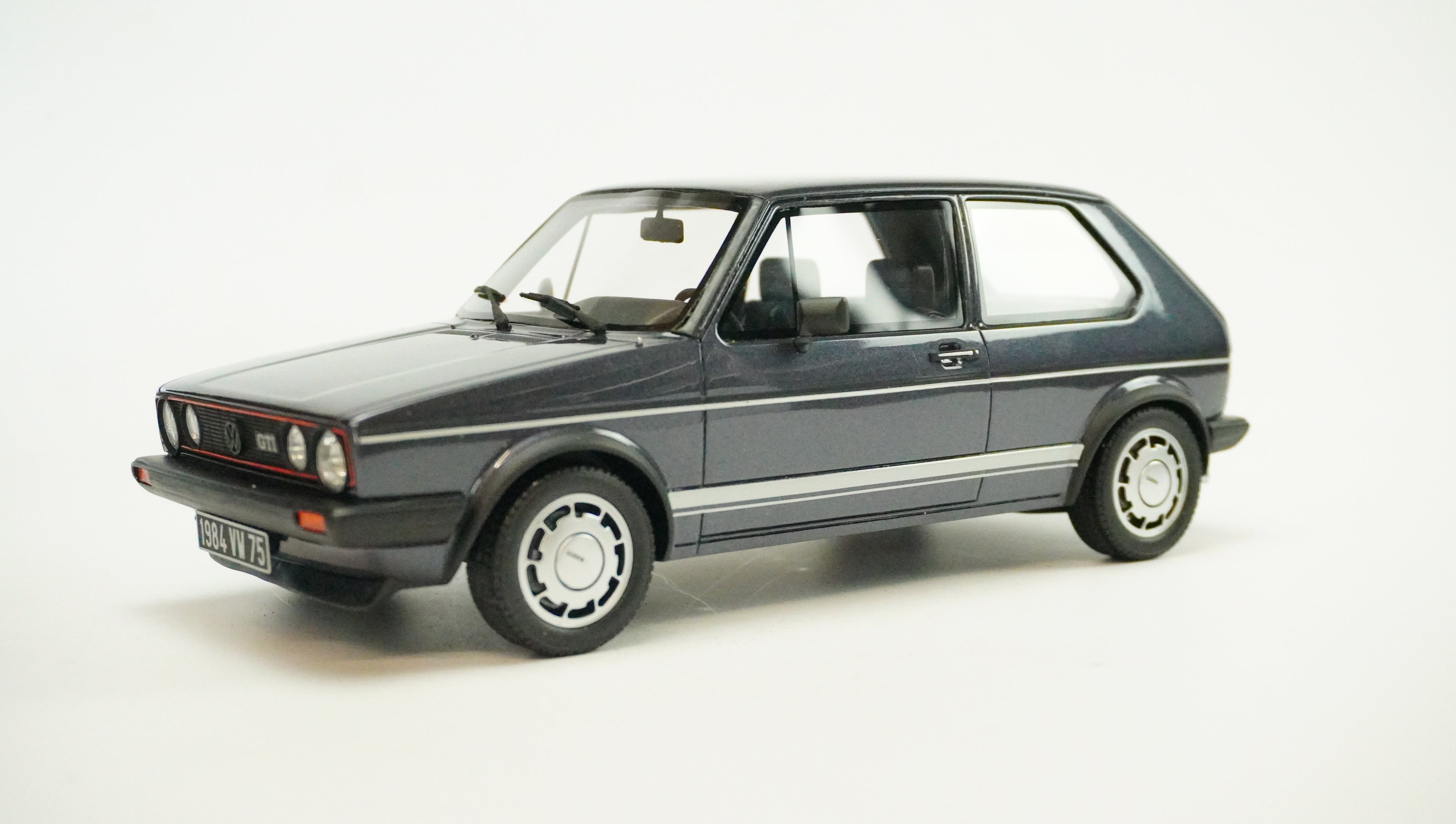 VW Golf GTI 1800 plus Limited 1:18