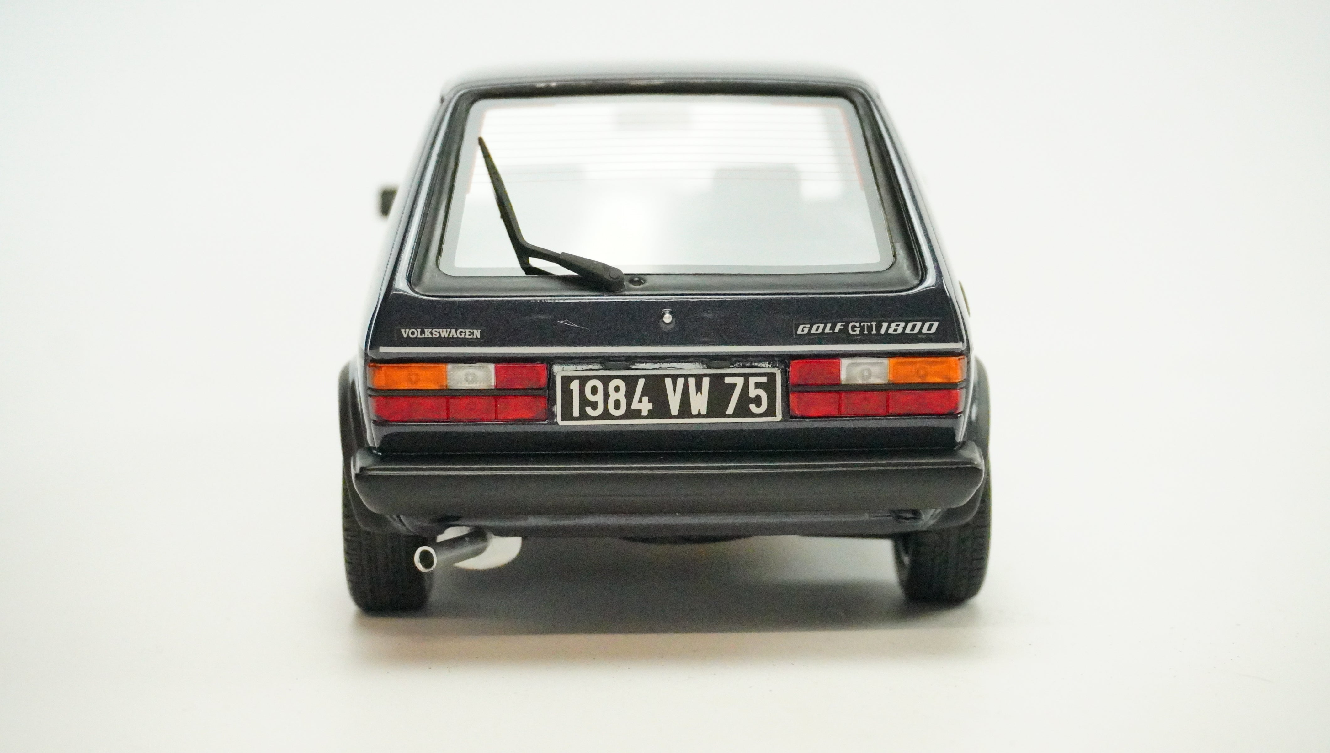 VW Golf GTI 1800 plus Limited 1:18