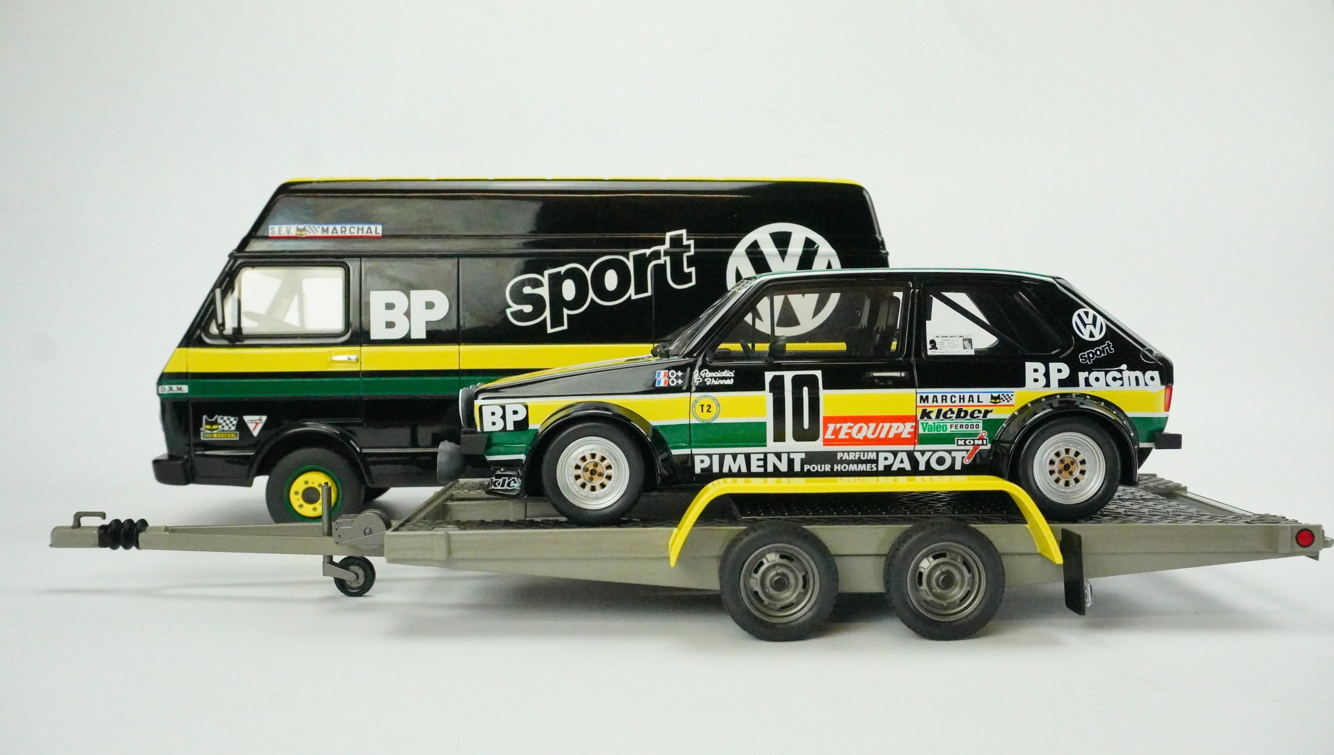 VW Transport & VW Golf MK1 GTI Rally Nr.10 & Anhänger Set Limited 1:18