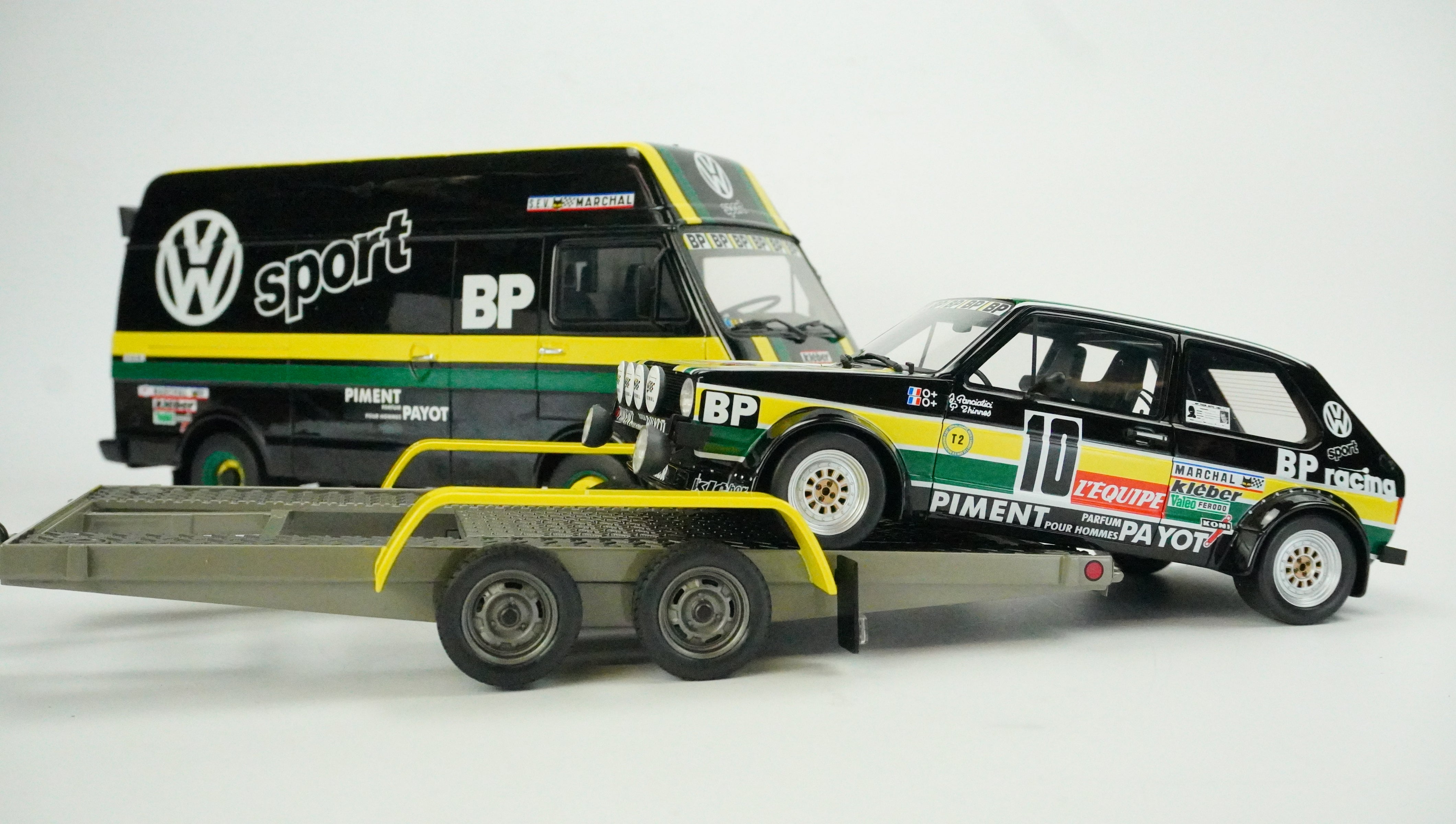 VW Transport & VW Golf MK1 GTI Rally Nr.10 & Anhänger Set Limited 1:18