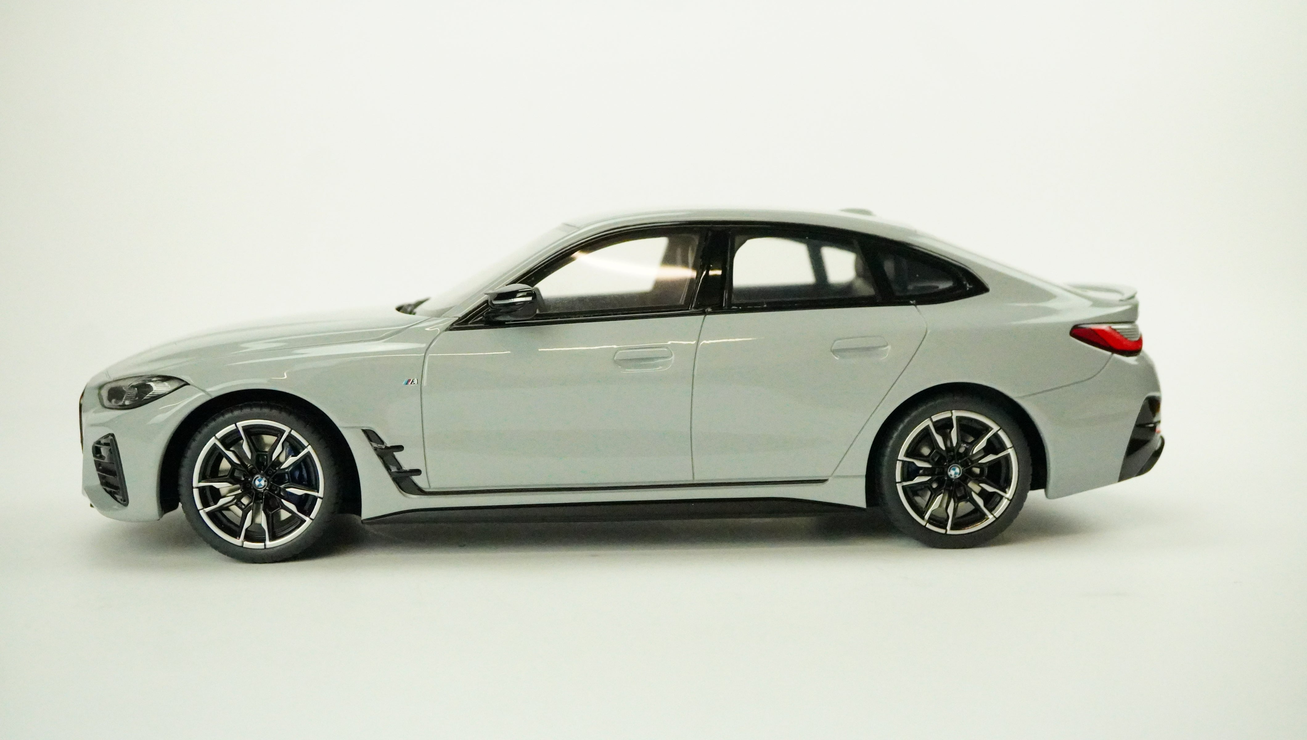 BMW M4440i X Drive Grand Coupé Limited 1:18