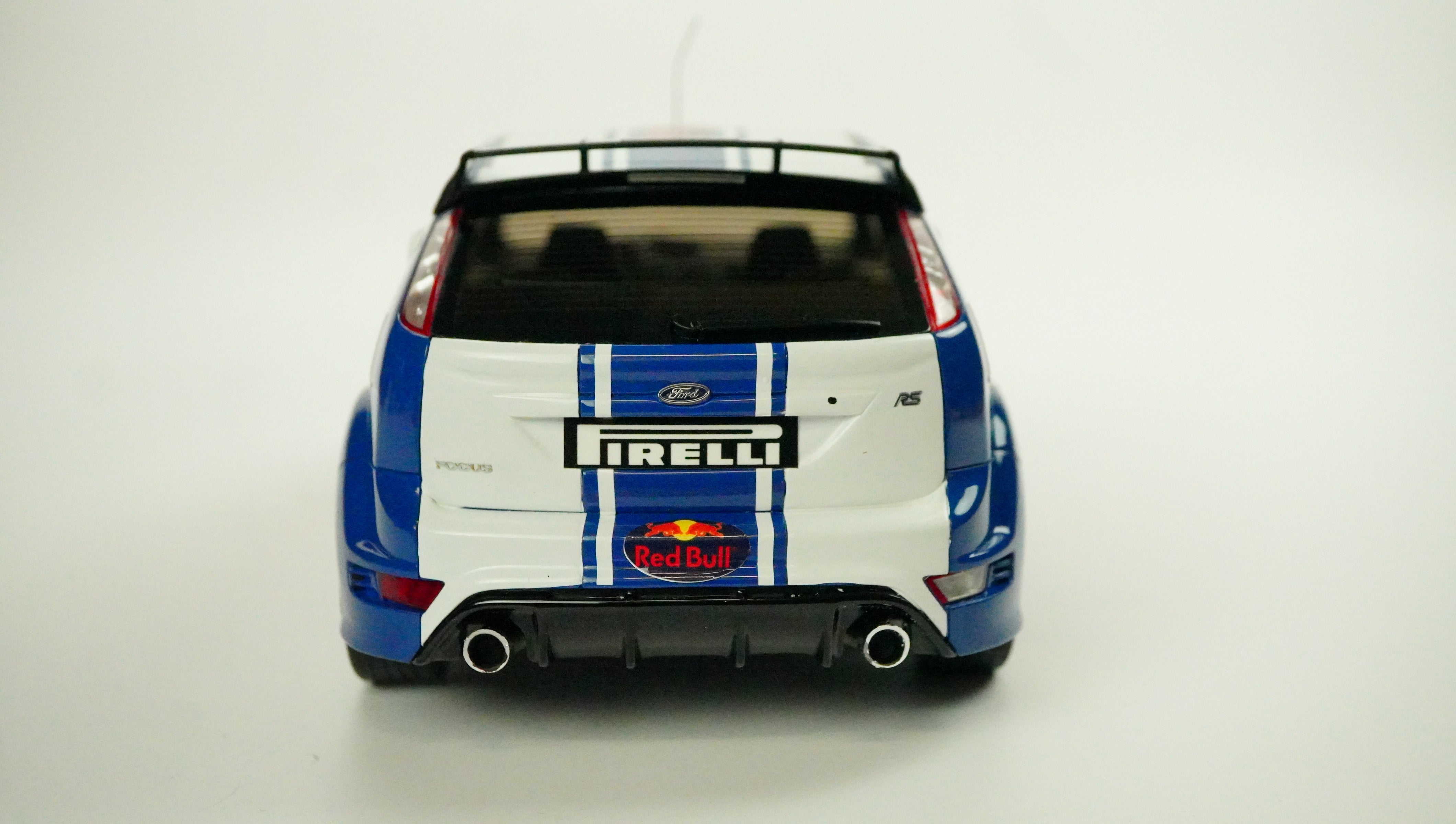 Ford Focus RS Red Bull Limited Rartität 2010 1:18