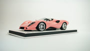 De Tomaso P72 (incl. Showcase) 1:18