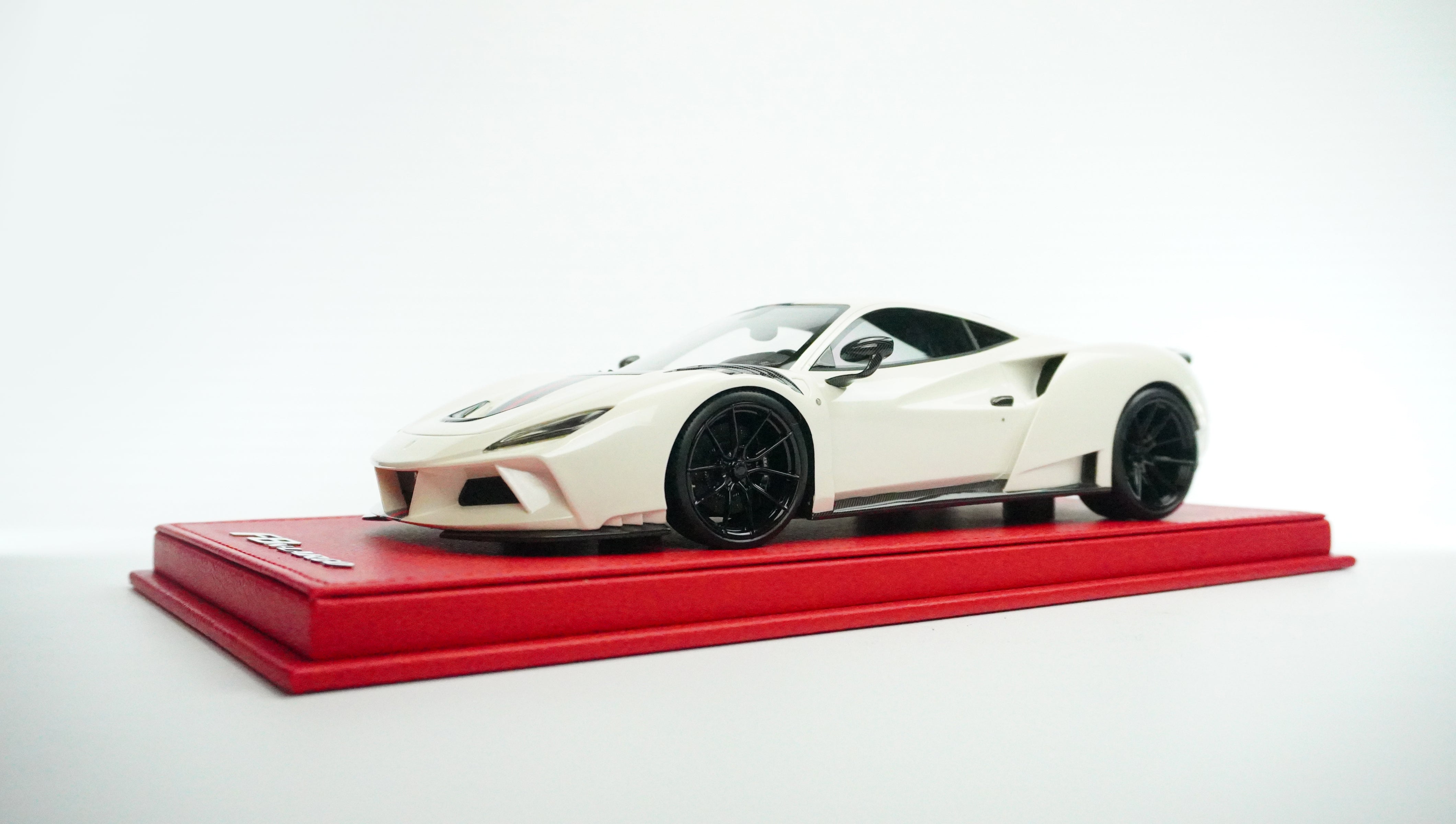 Novitec F8 N-Largo Stripes Limited (incl. Showcase) 1:18