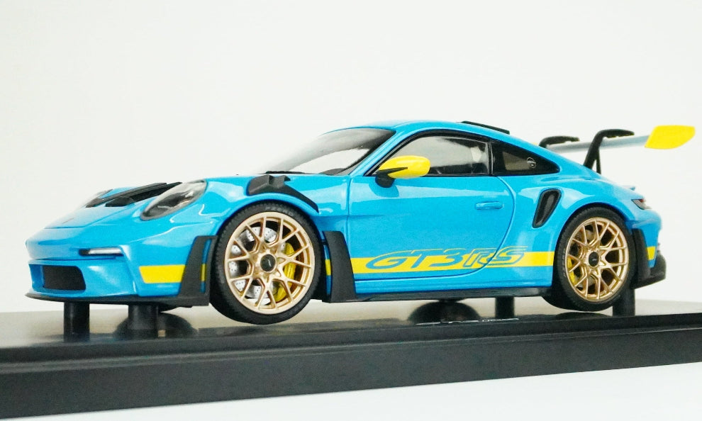 Porsche 911 (992) GT3 RS Tribute Limited (incl. Showcase) 1:18