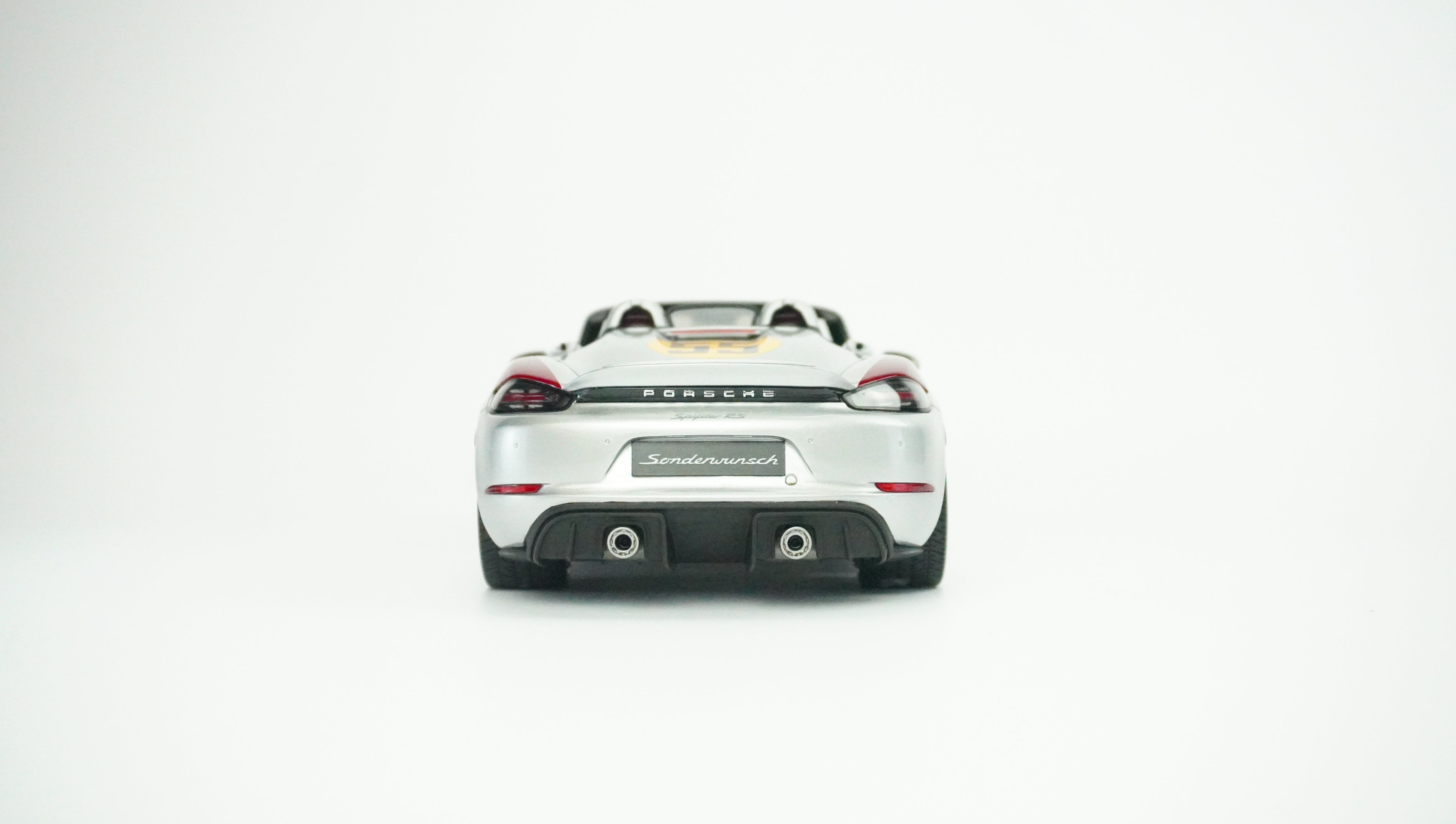 Porsche 718 (982) Spyder Nr.55 Limited 1:18