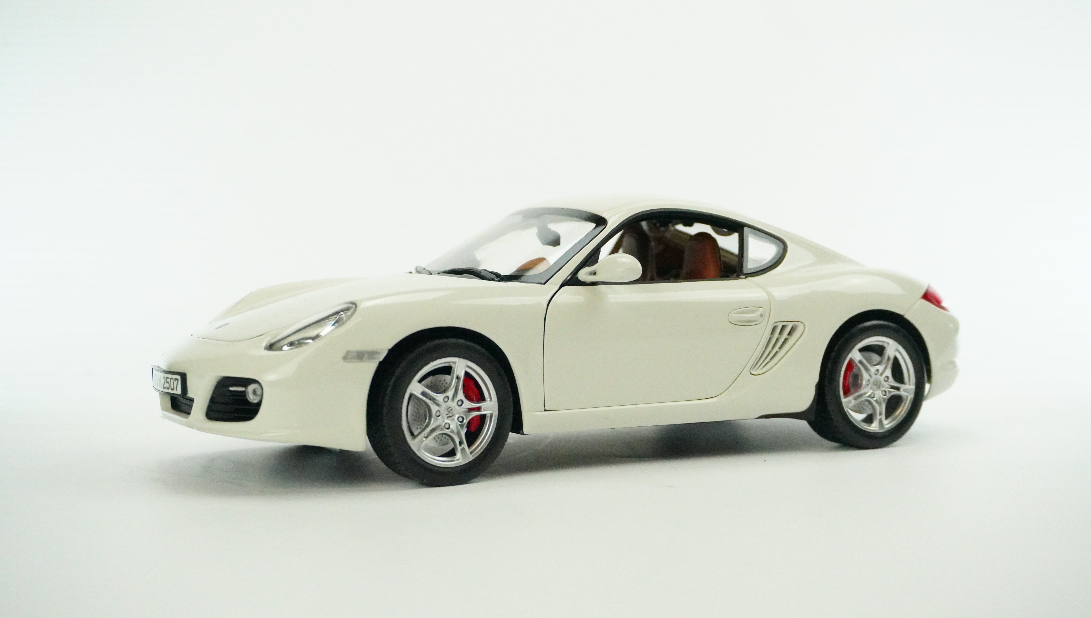 Porsche Cayman S 1:18