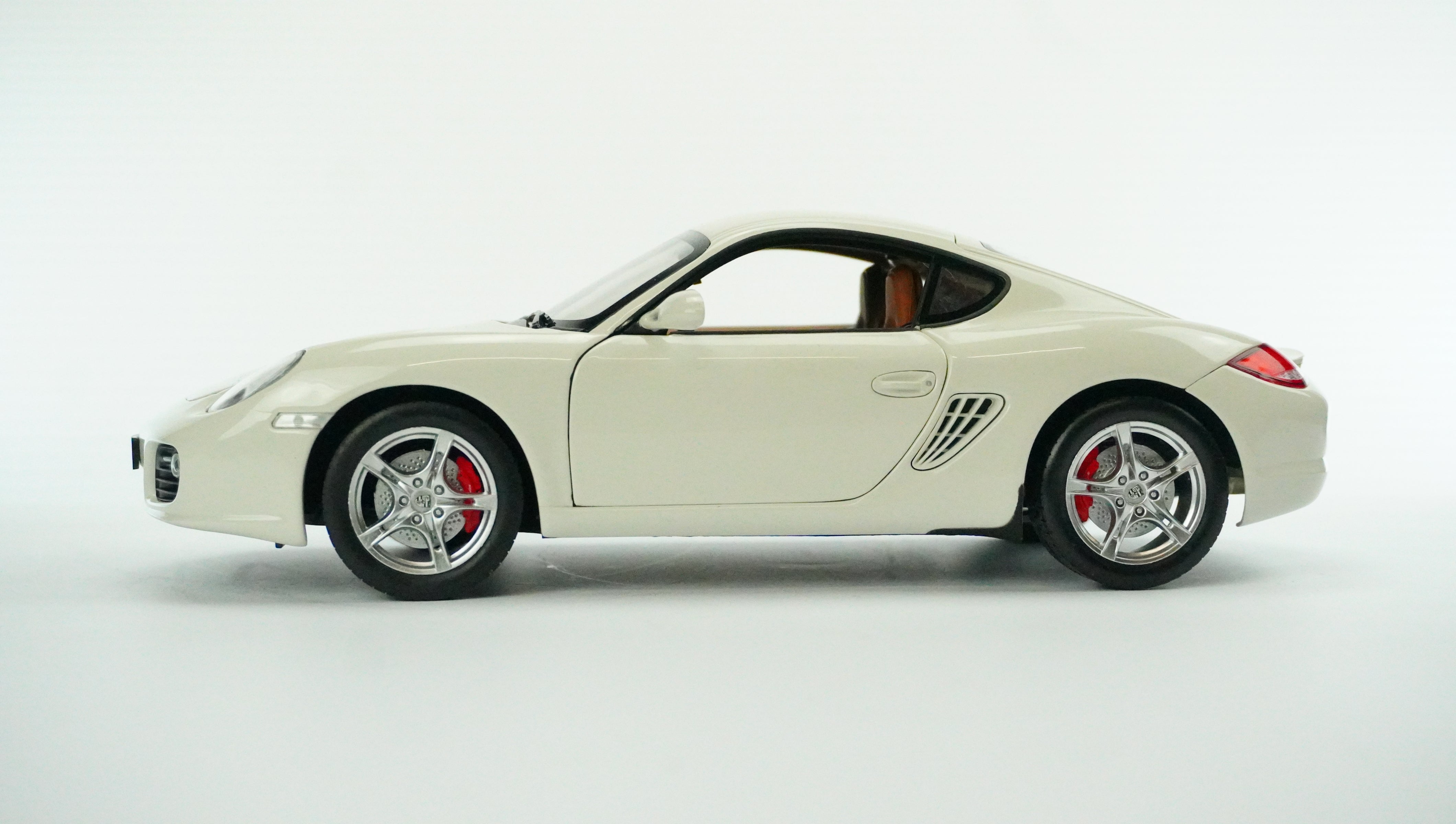 Porsche Cayman S 1:18