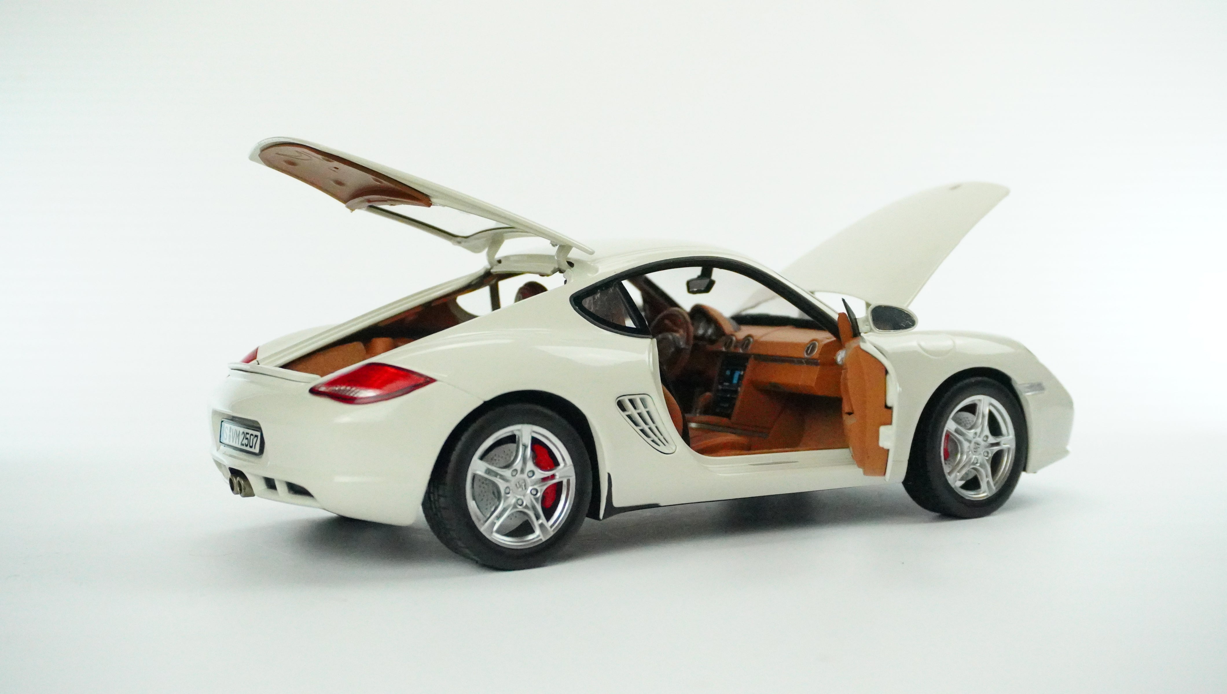 Porsche Cayman S 1:18