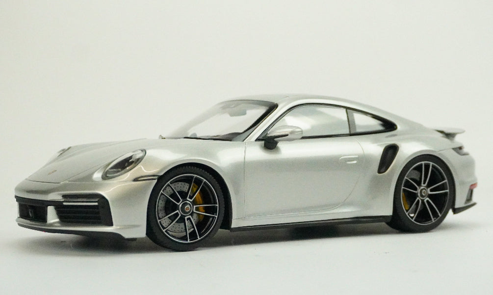 Porsche 911 Turbo S Coupé GT 1:18