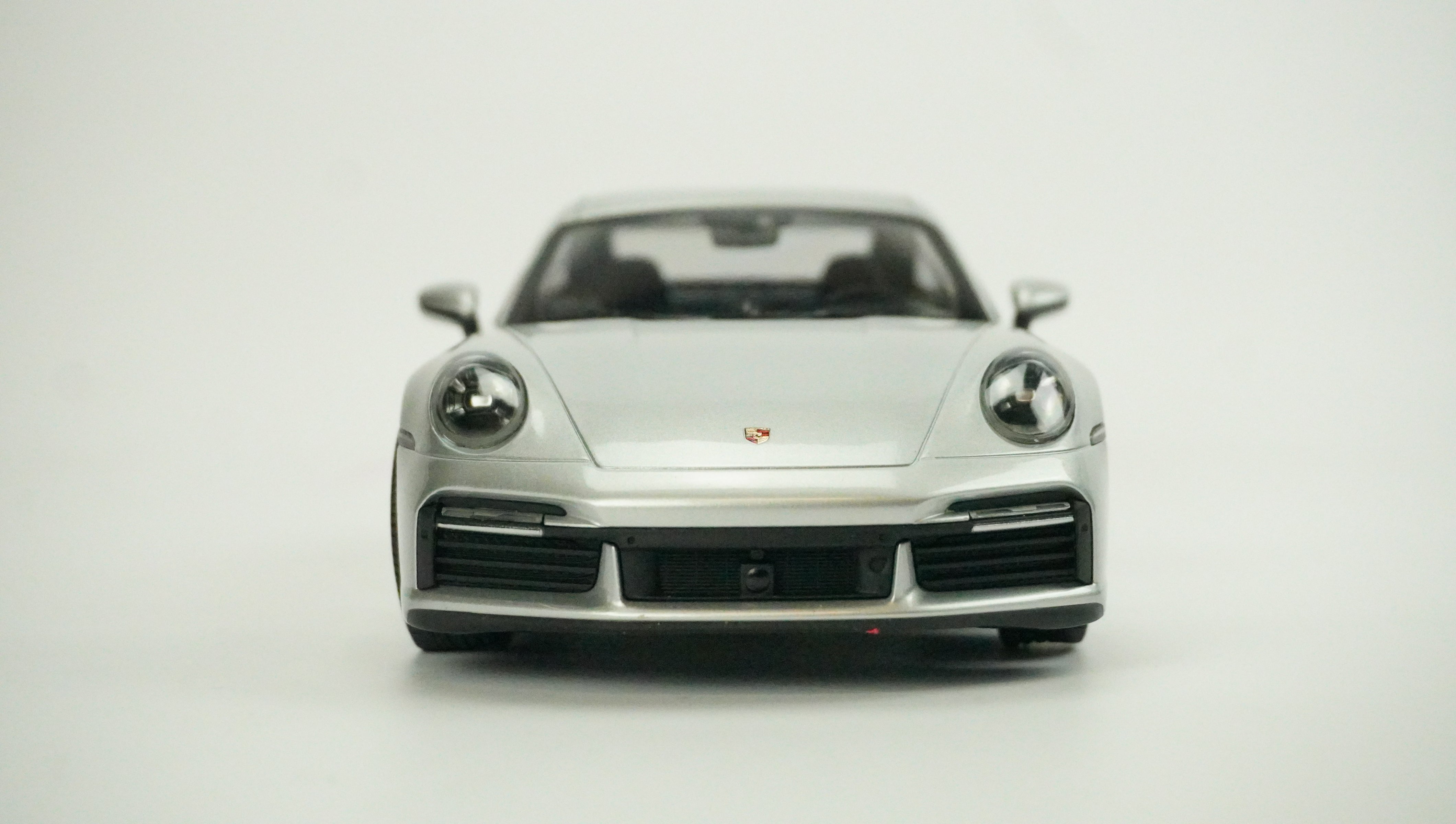 Porsche 911 Turbo S Coupé GT 1:18